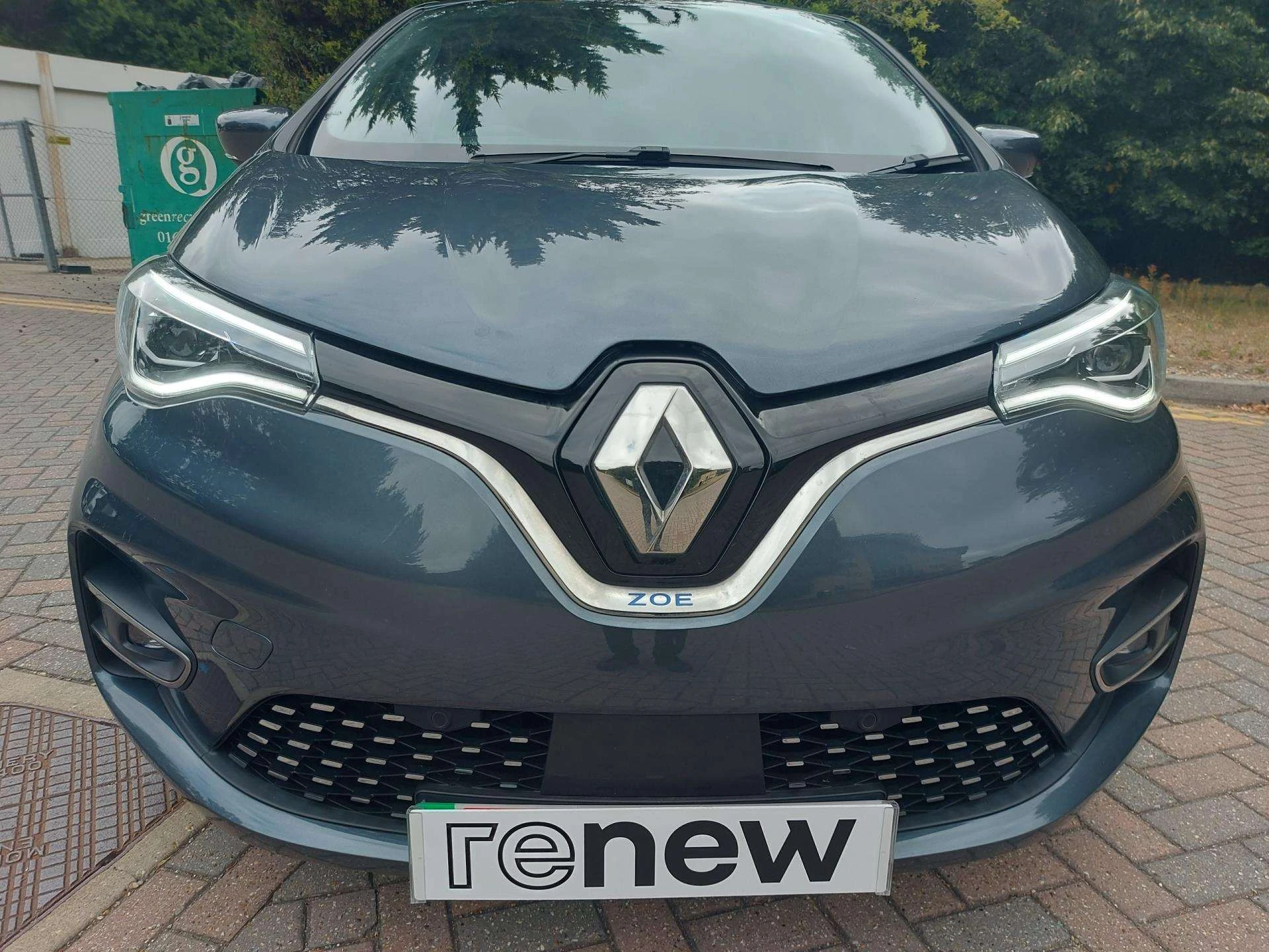 Vehicle image 6