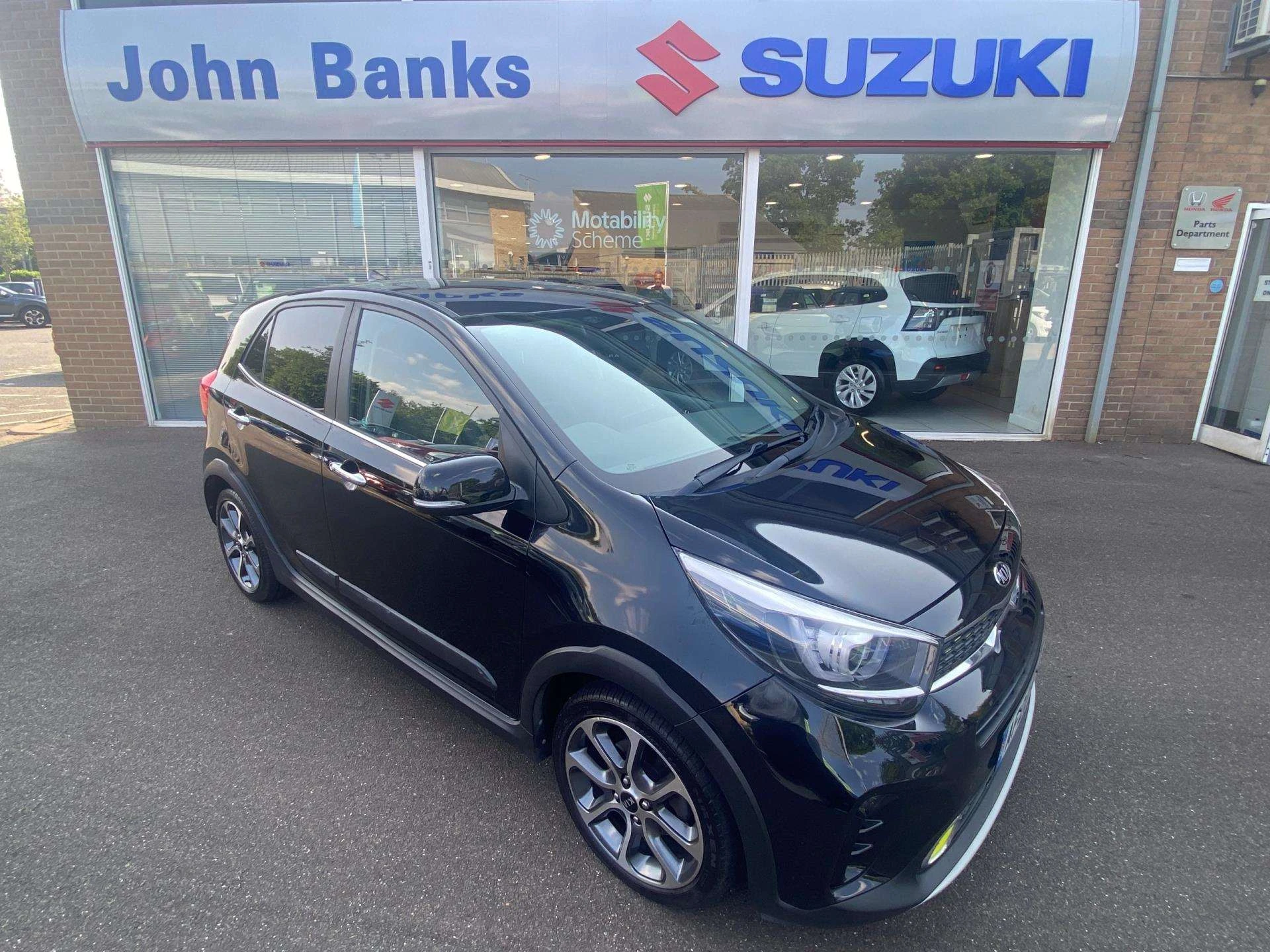 Vehicle image 3