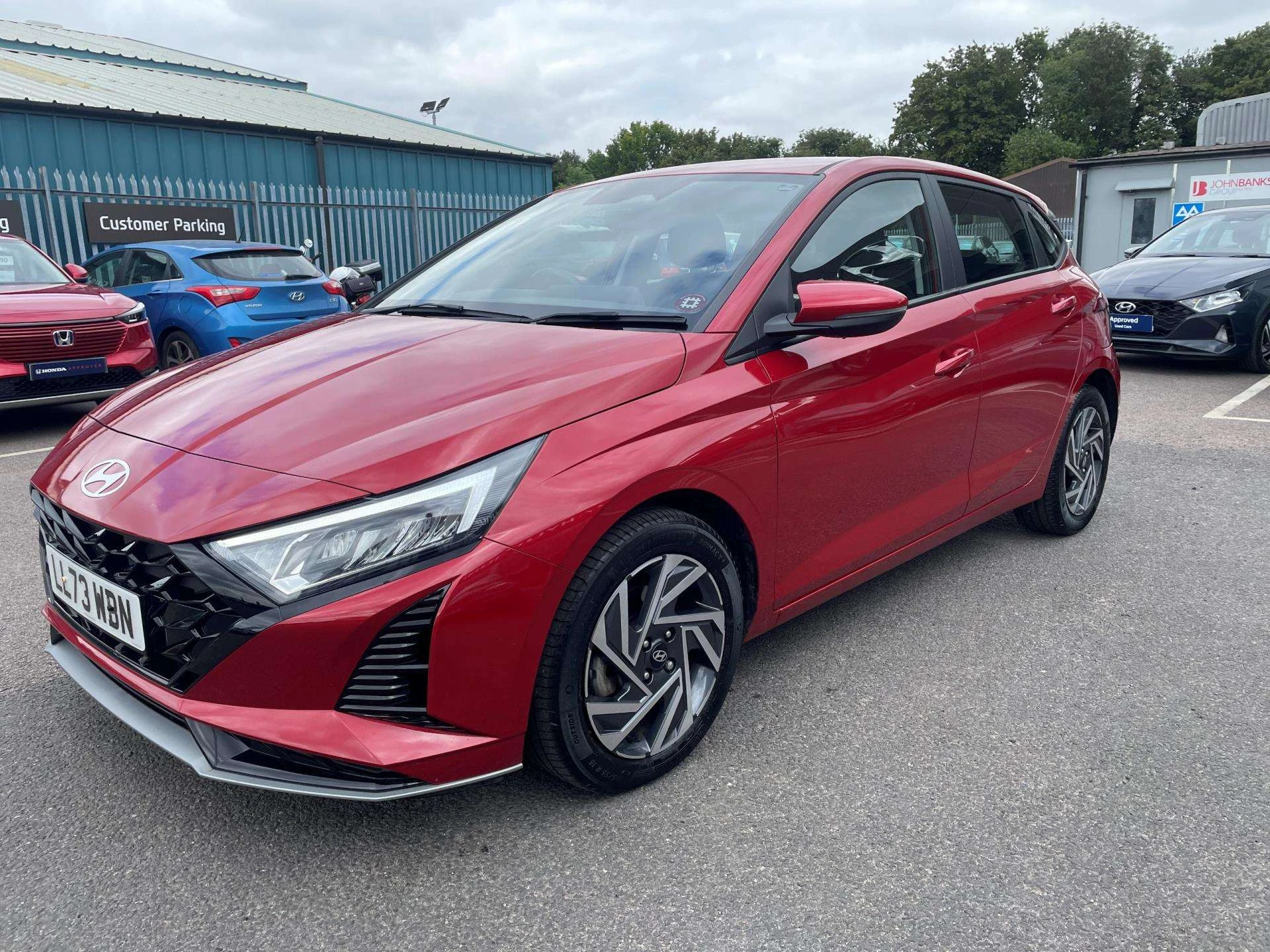 Vehicle image 3
