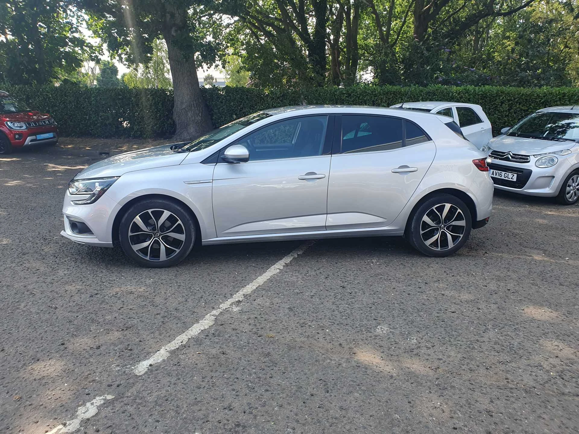 Vehicle image 4