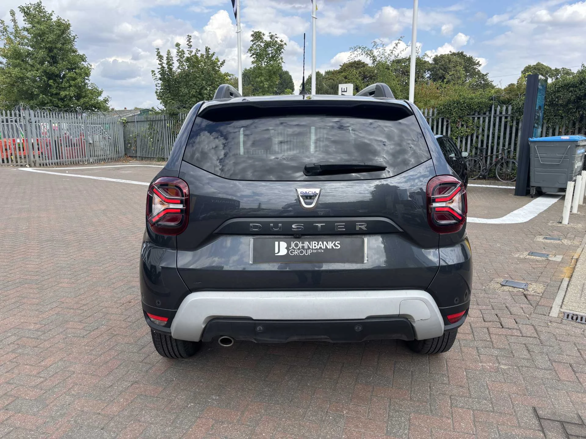 Vehicle image 3