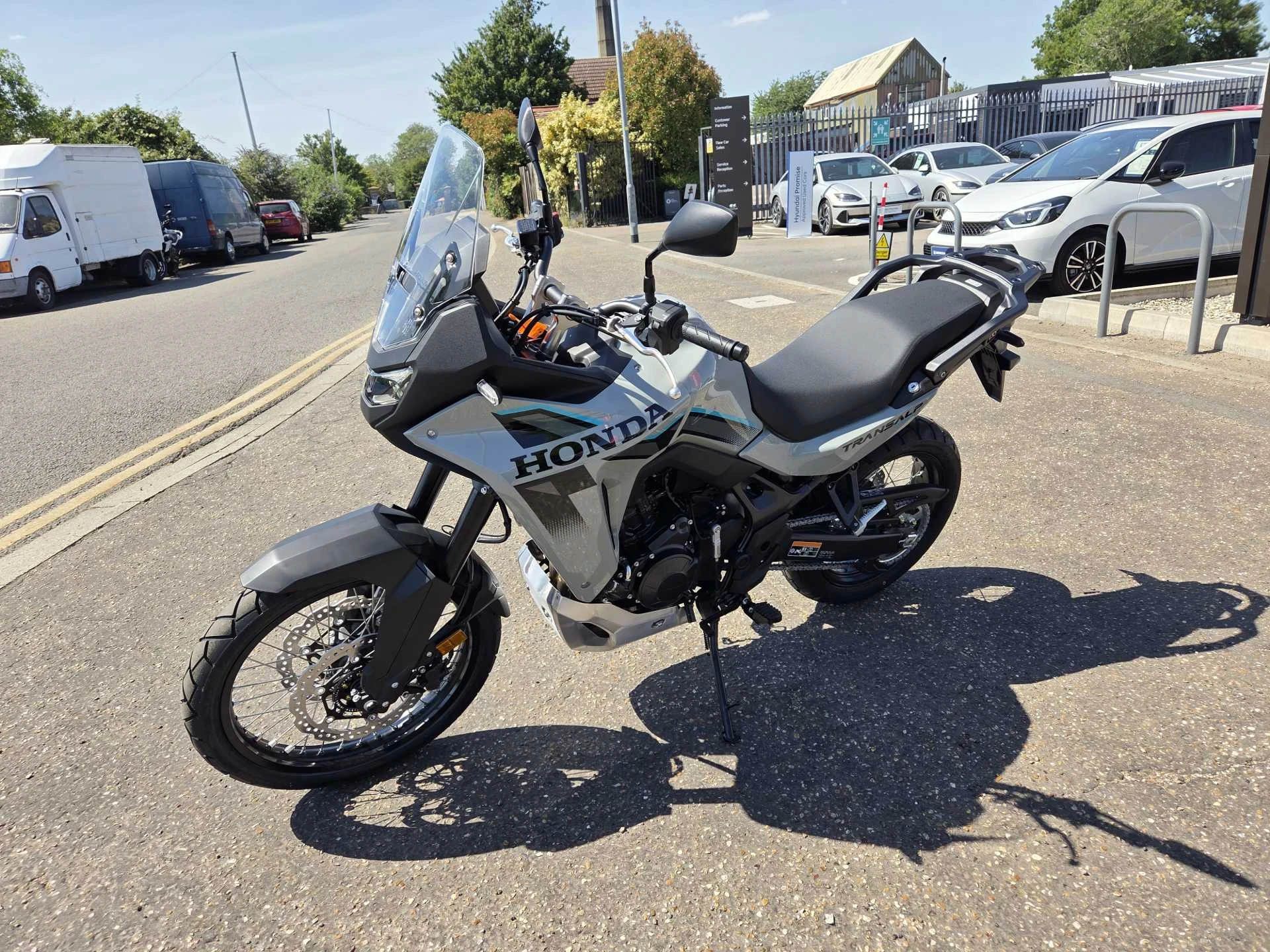 Vehicle image 7