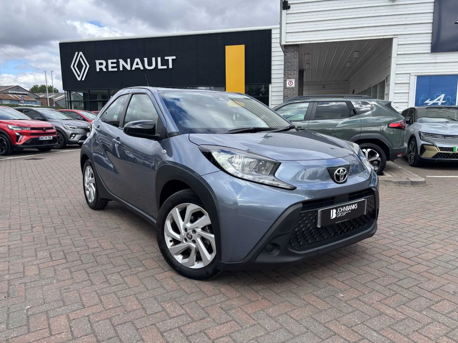 Vehicle image 1