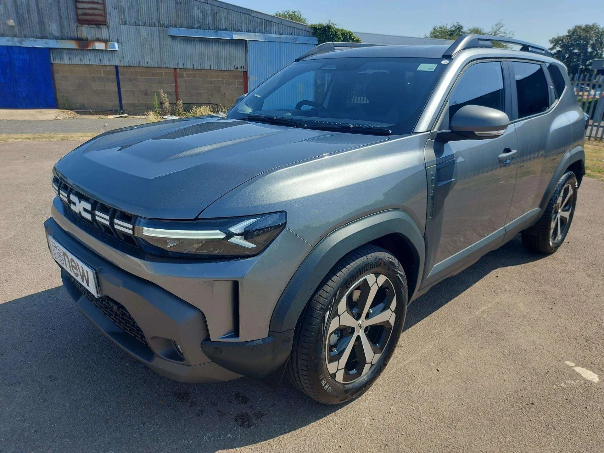 Vehicle image 3