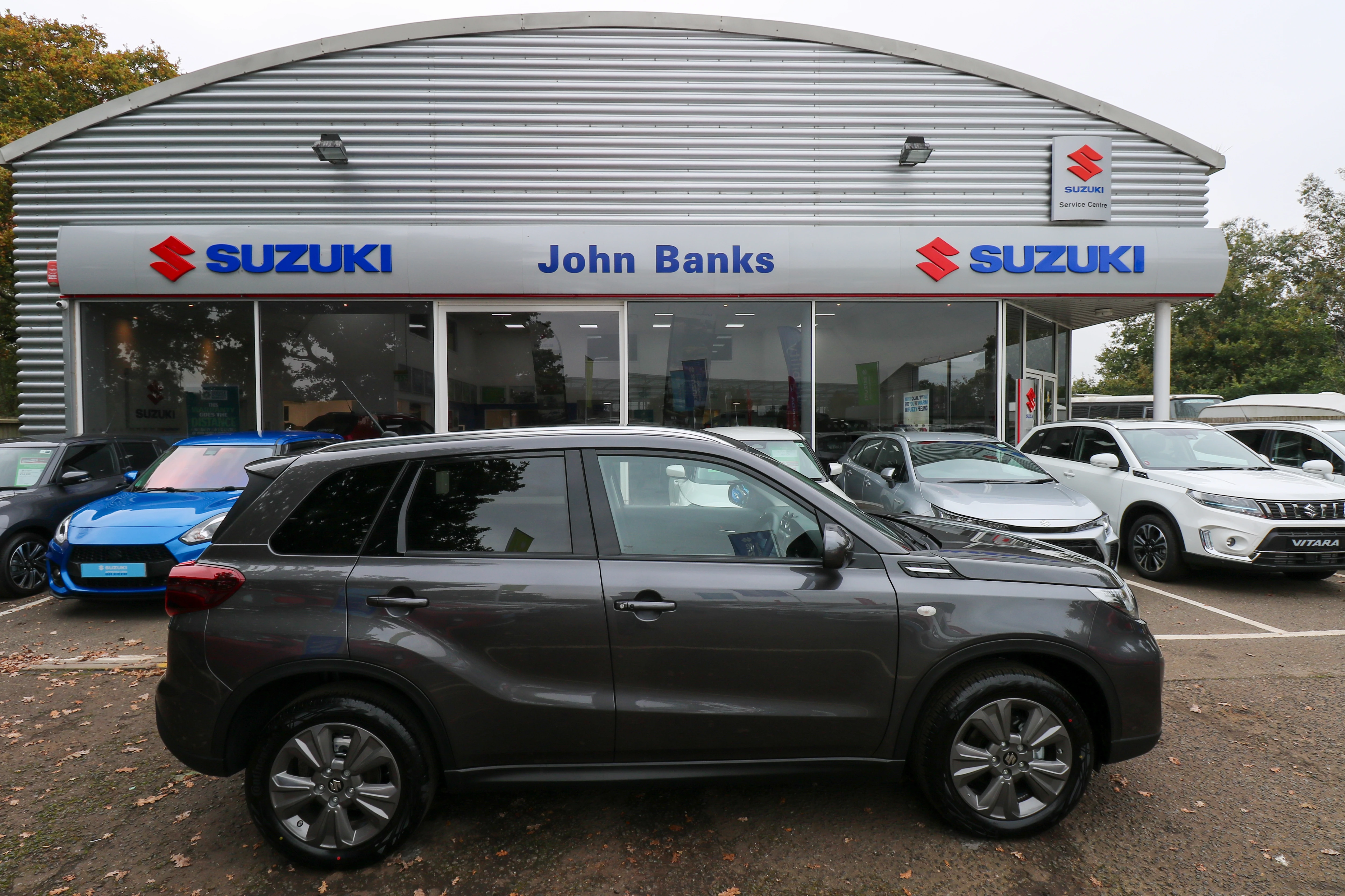 Vehicle image 5