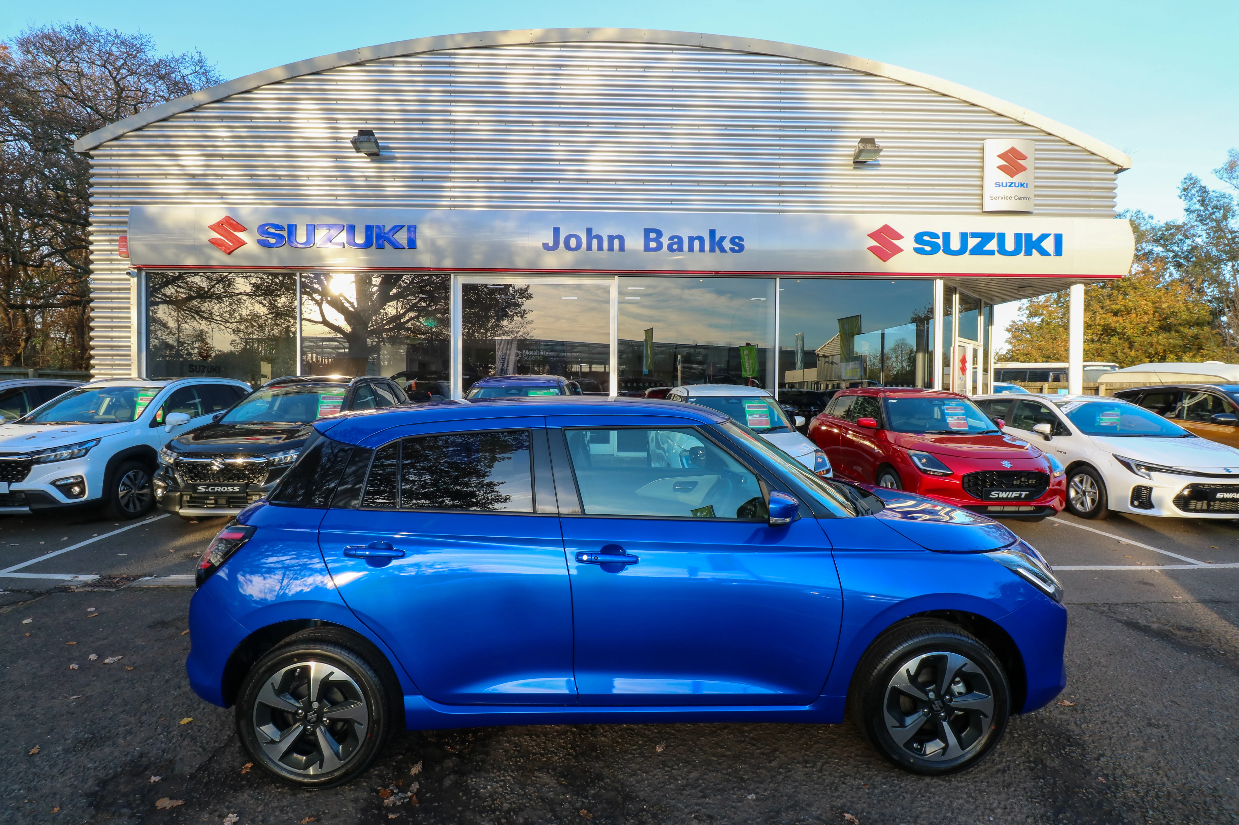 Vehicle image 5