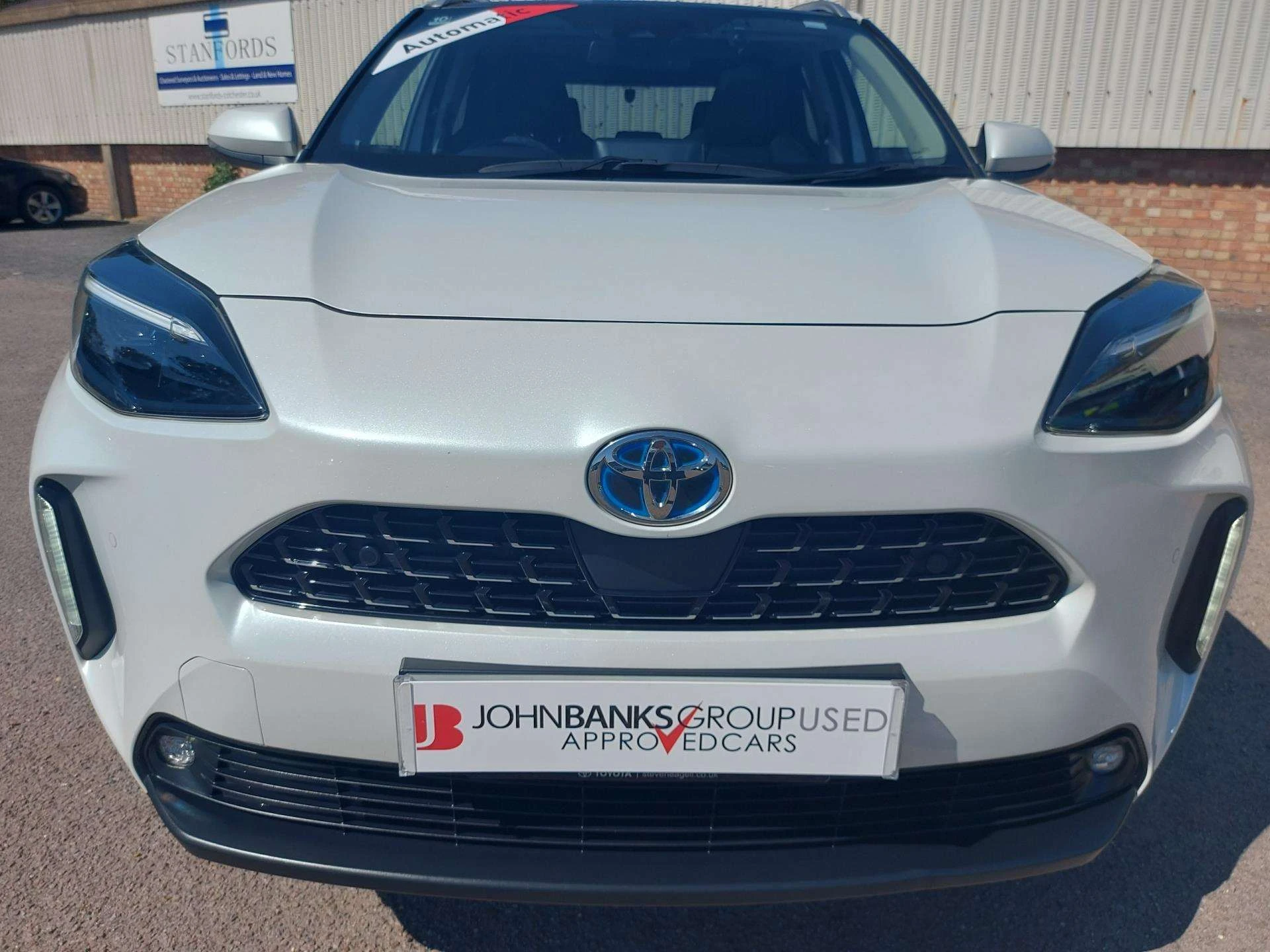 Vehicle image 6