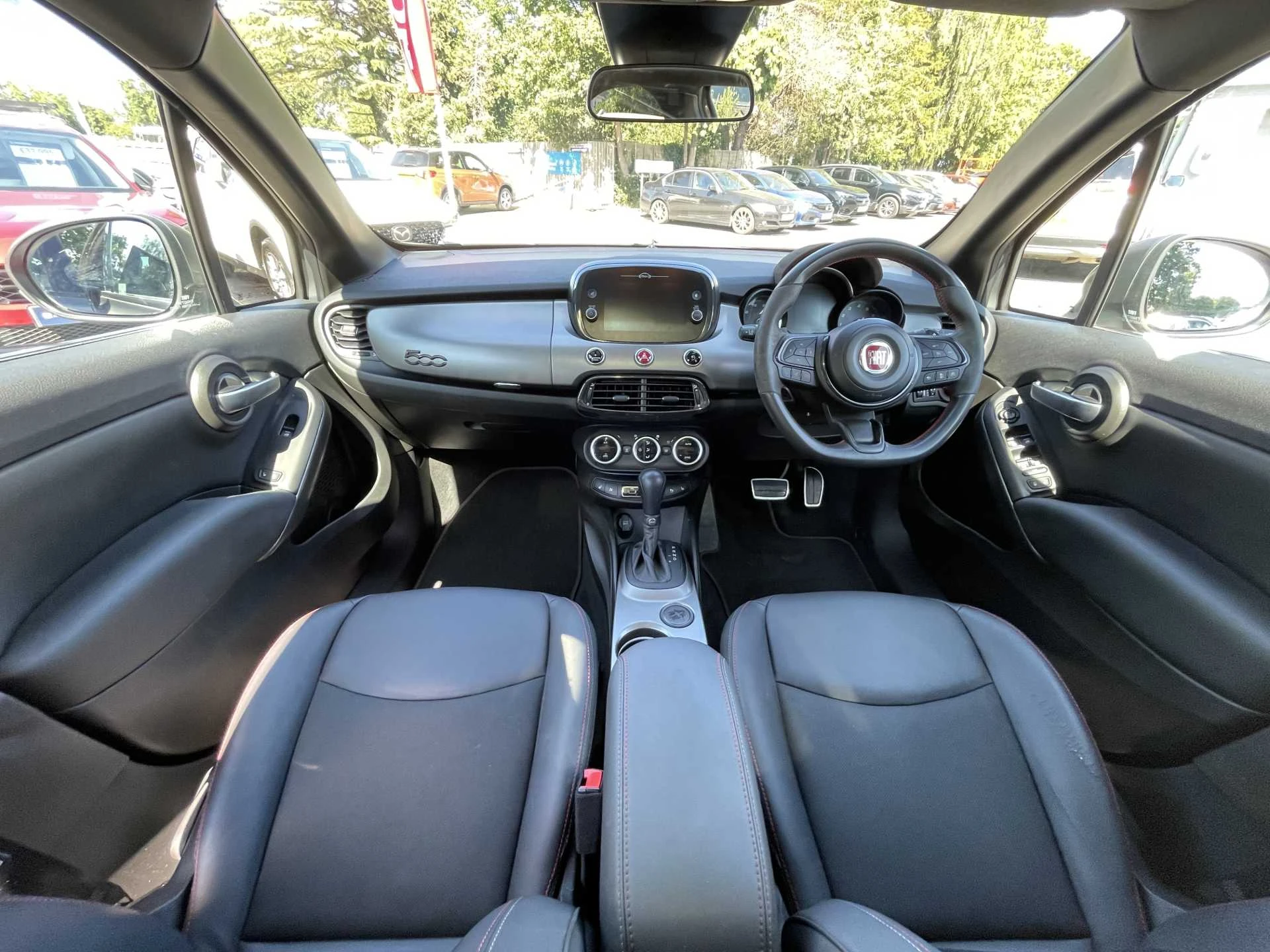 Vehicle image 4