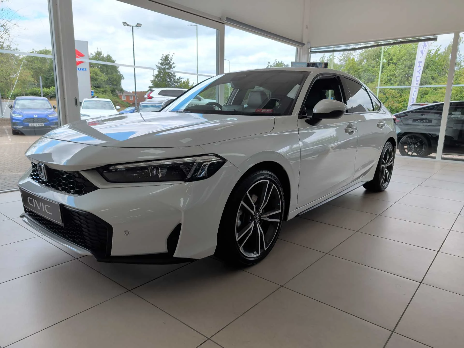 Vehicle image 3