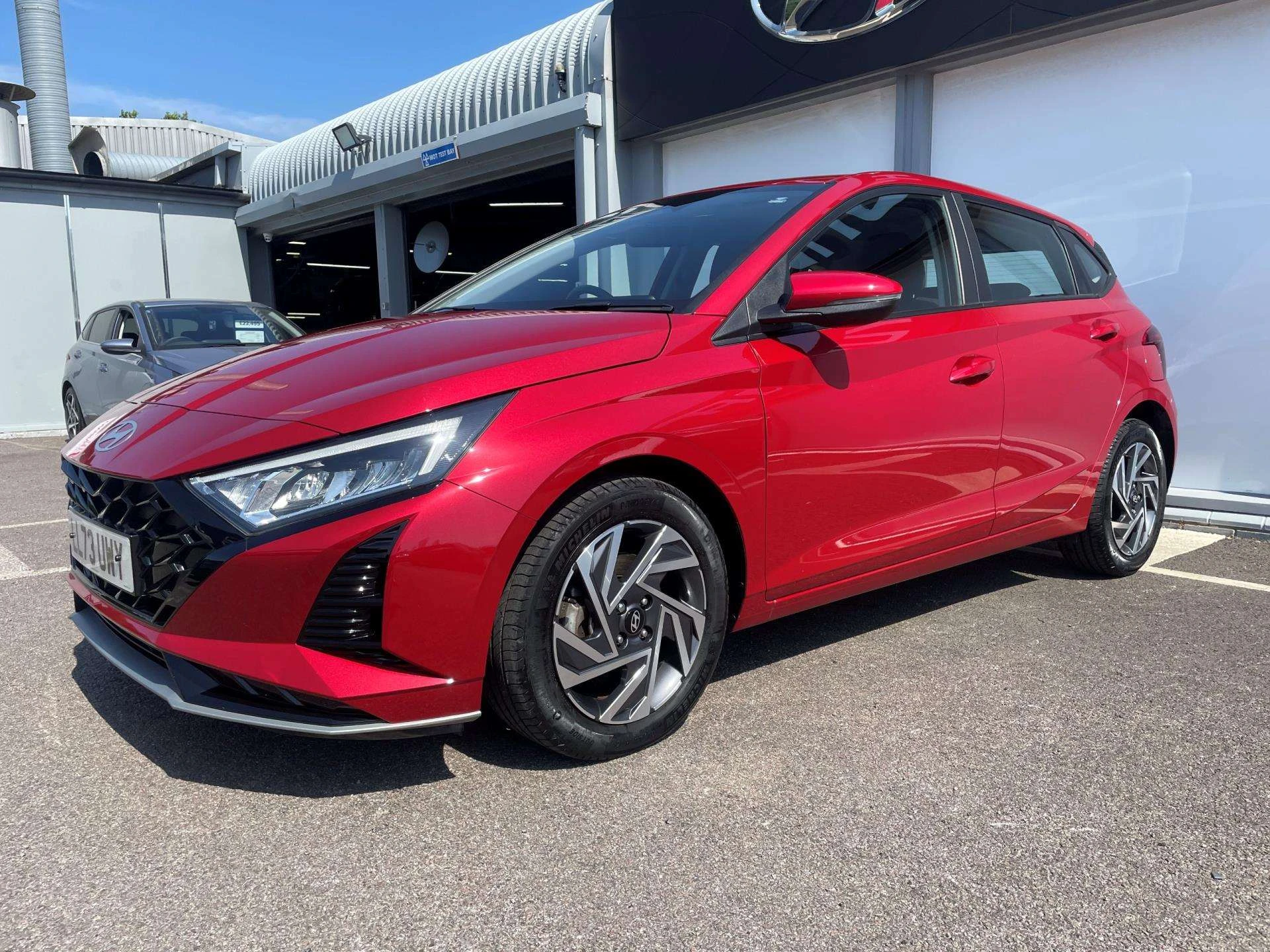 Vehicle image 6