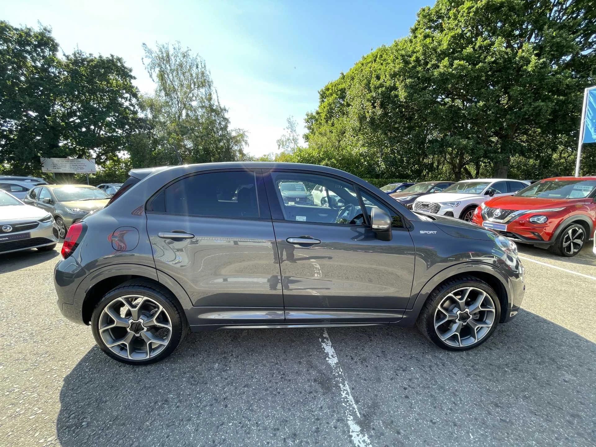 Vehicle image 5