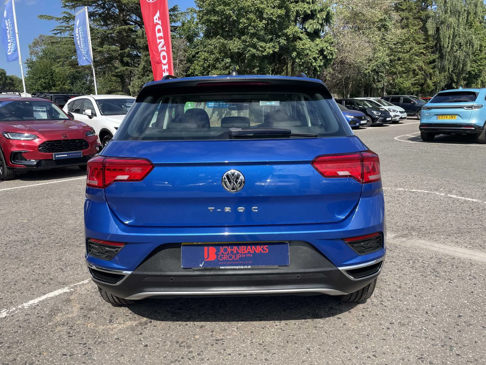 Vehicle image 7