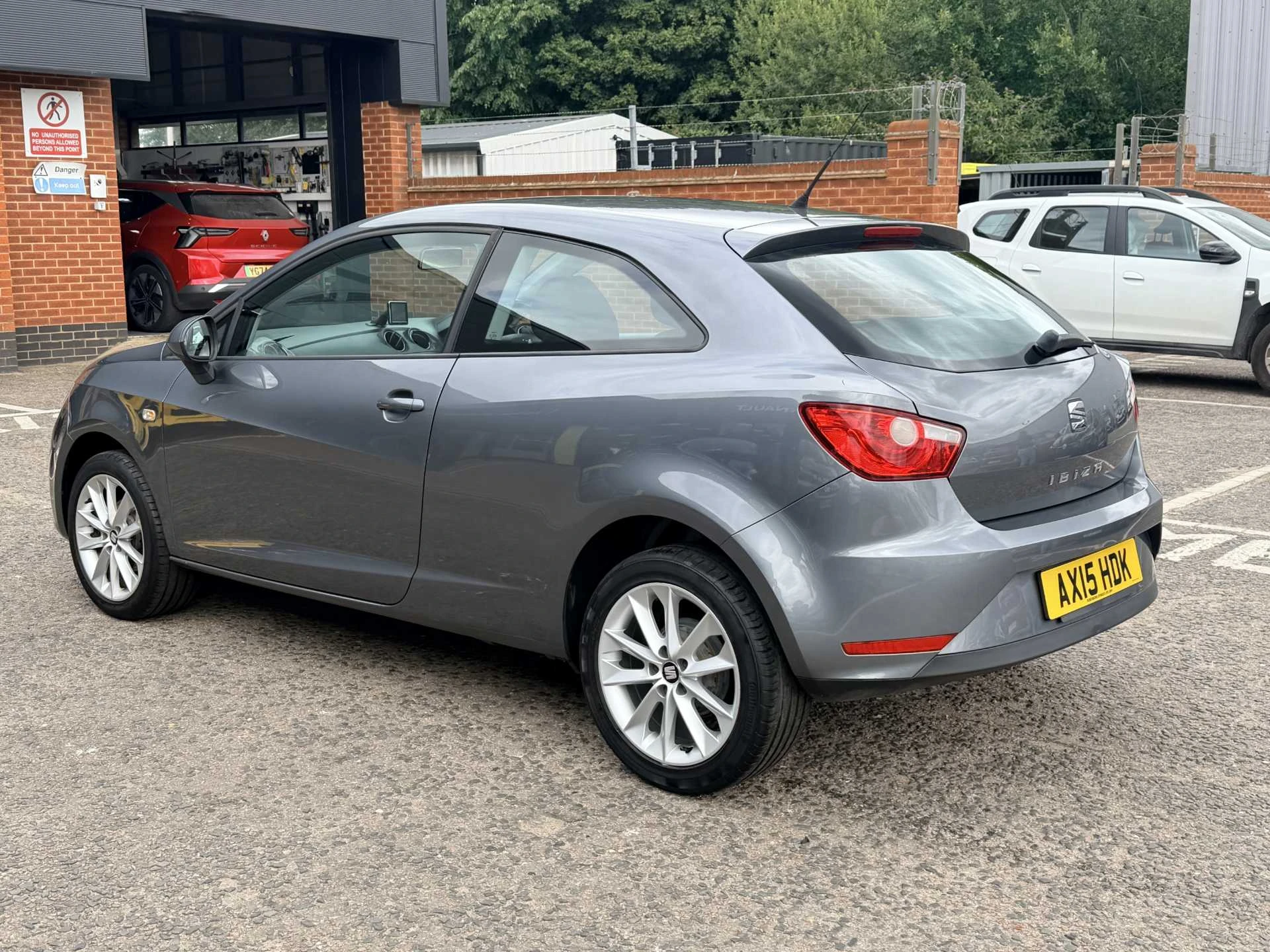 Vehicle image 3