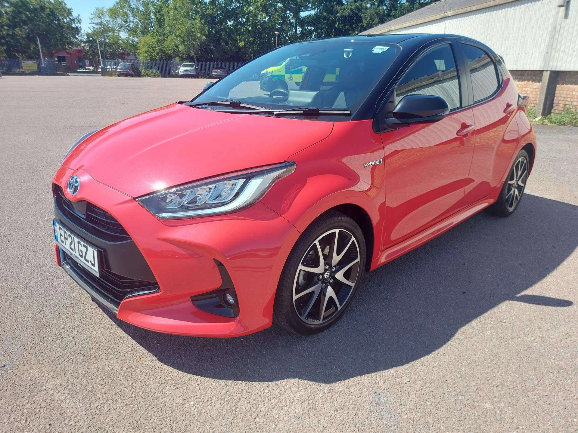 Vehicle image 3