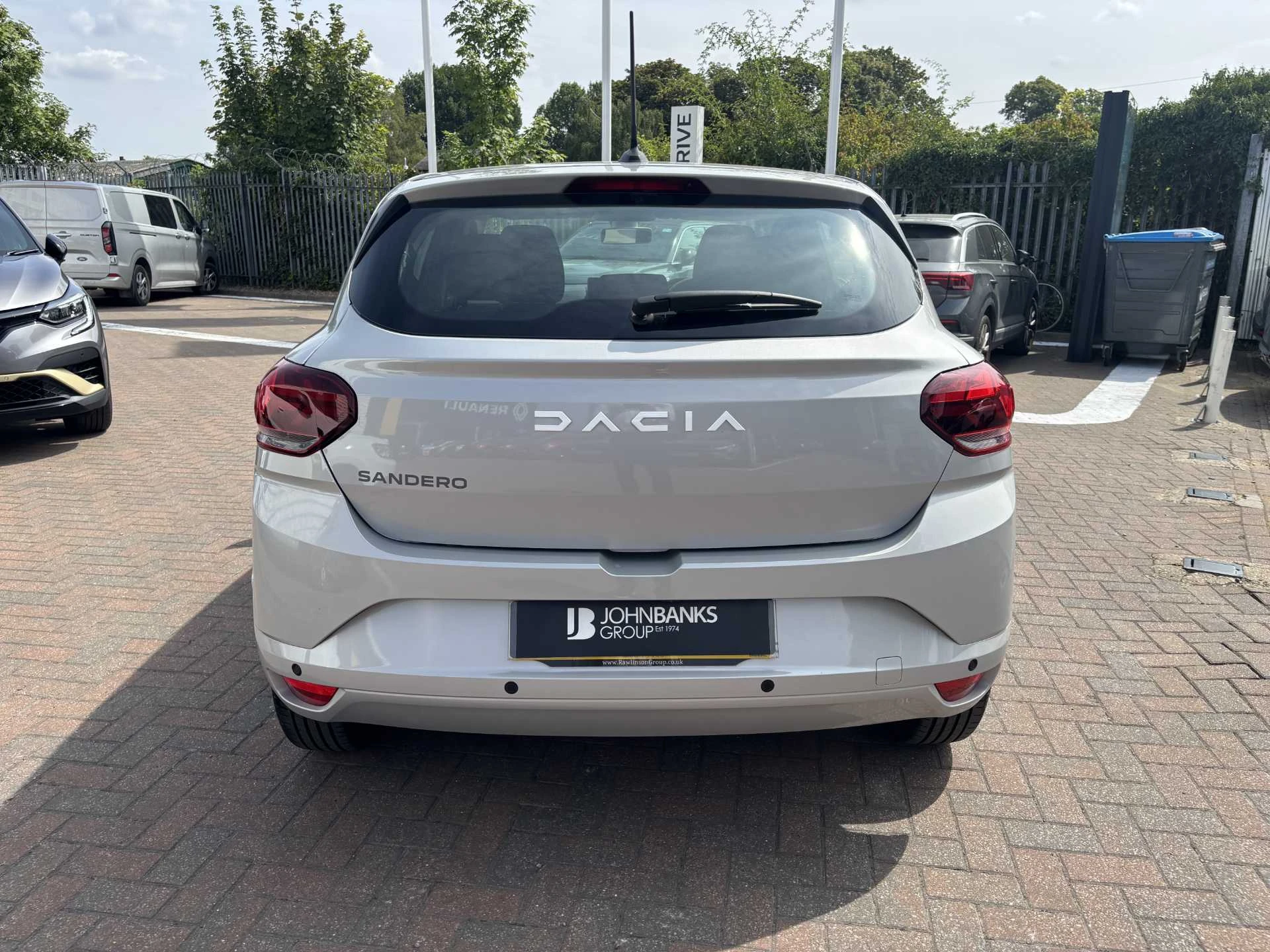 Vehicle image 3