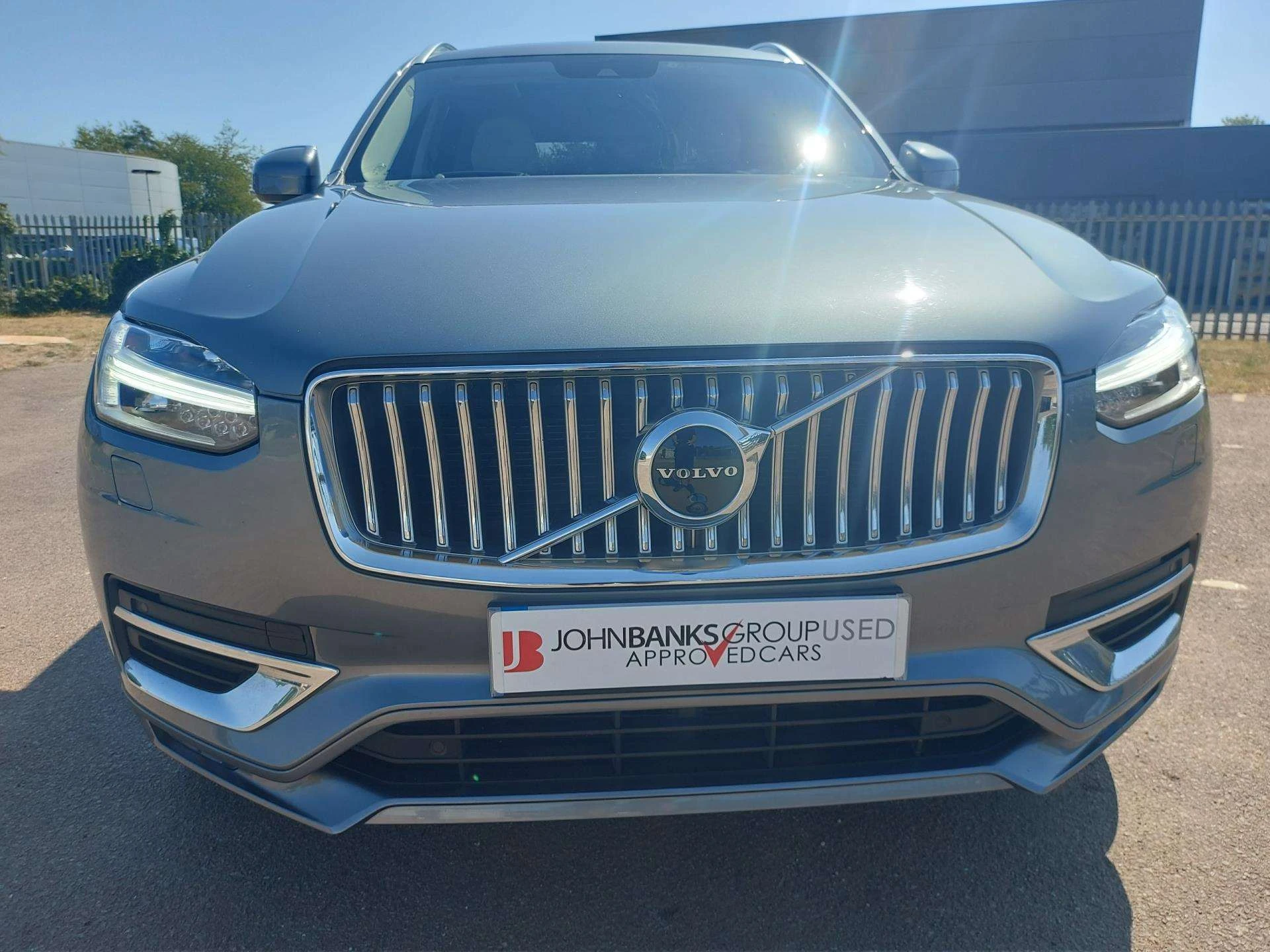 Vehicle image 6