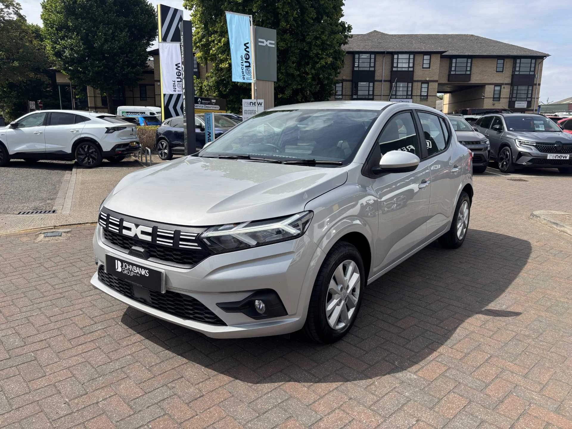Vehicle image 7