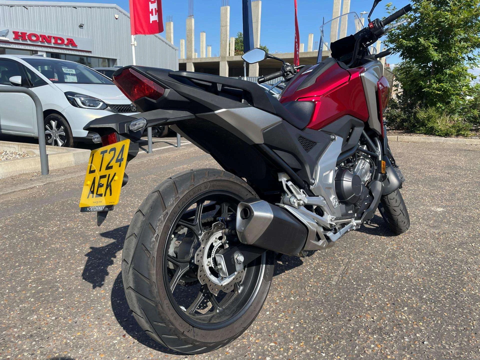 Vehicle image 3