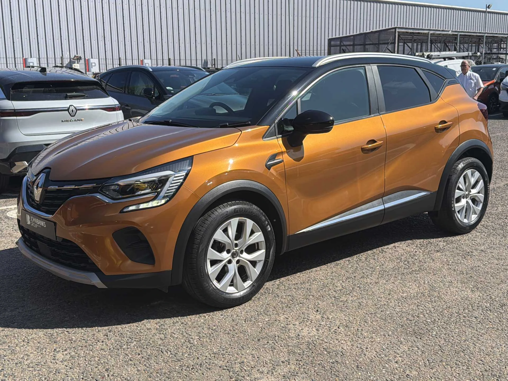 Vehicle image 2