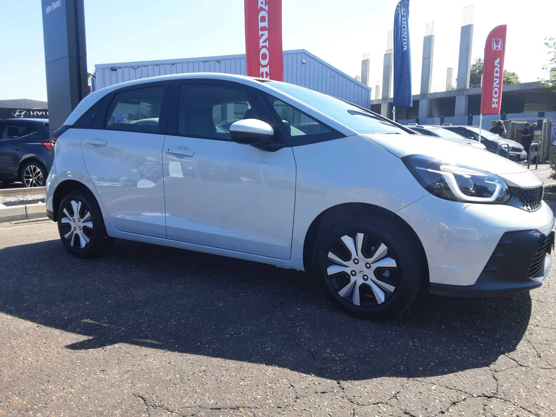 Vehicle image 3