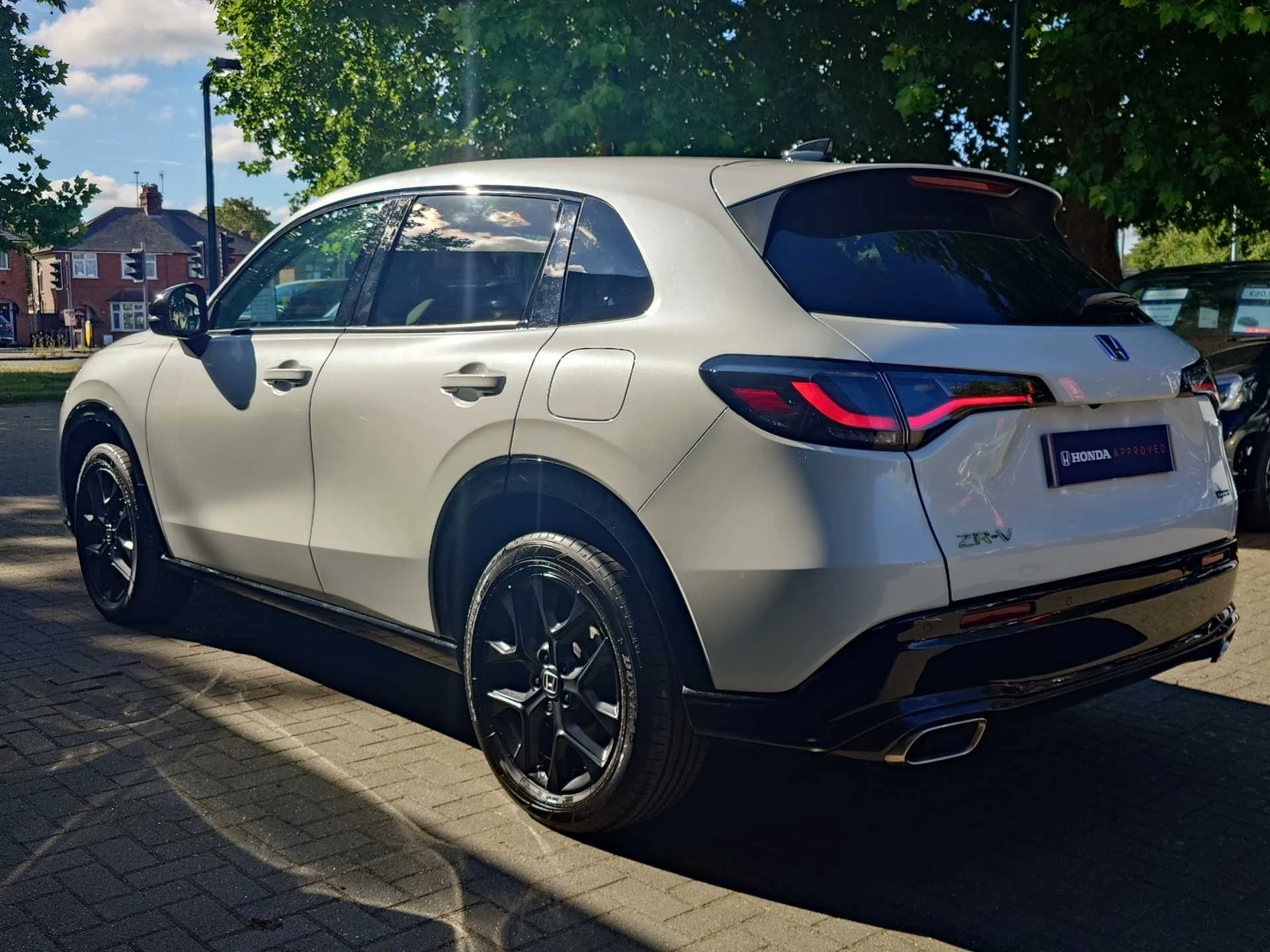 Vehicle image 3
