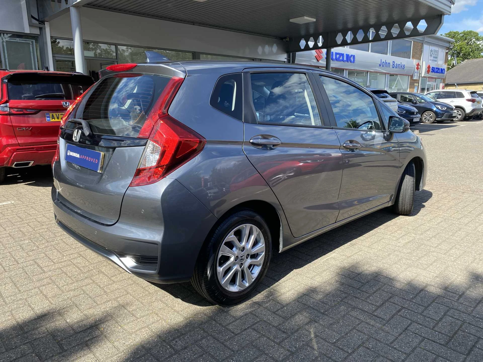 Vehicle image 7