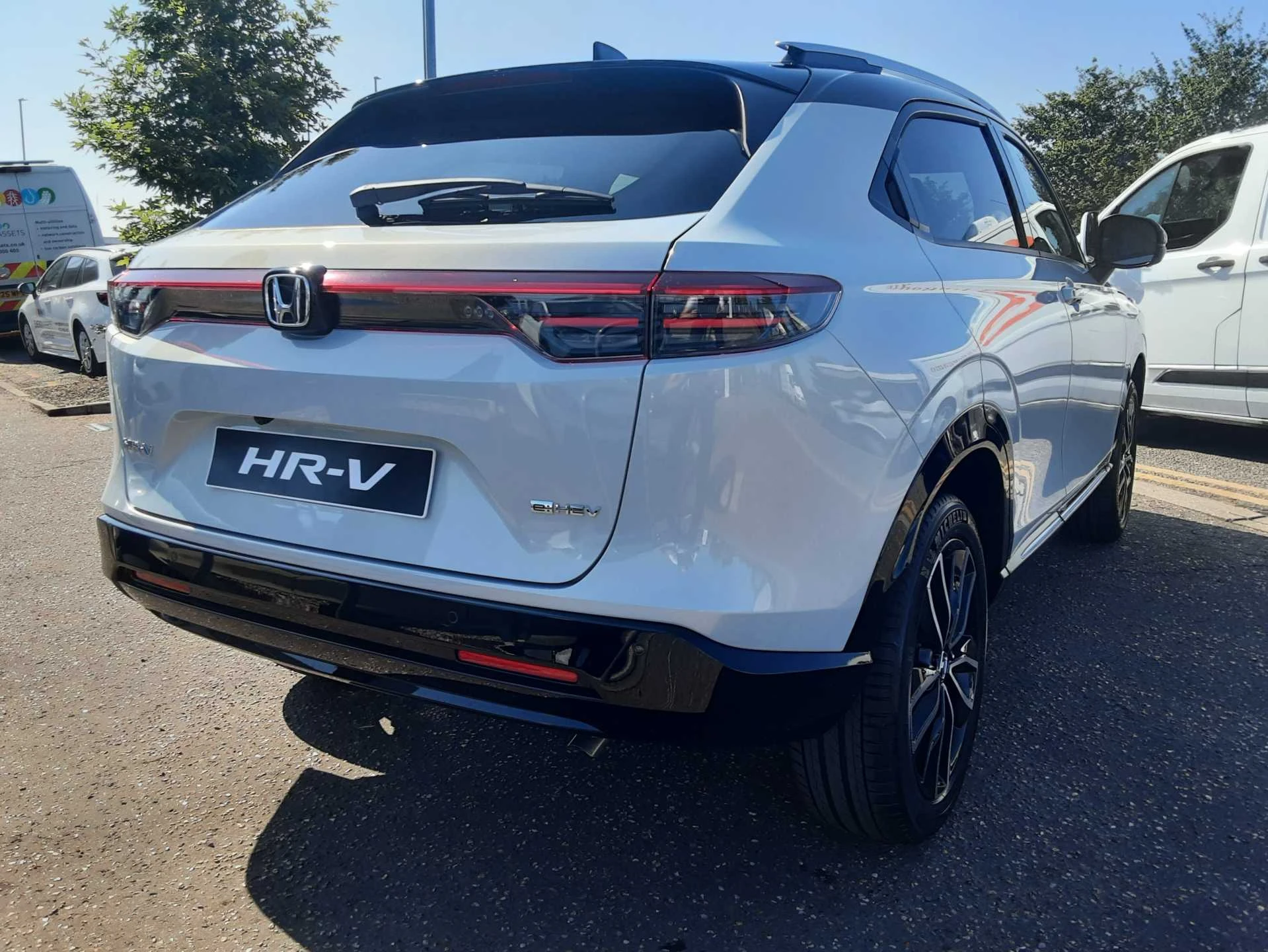 Vehicle image 6