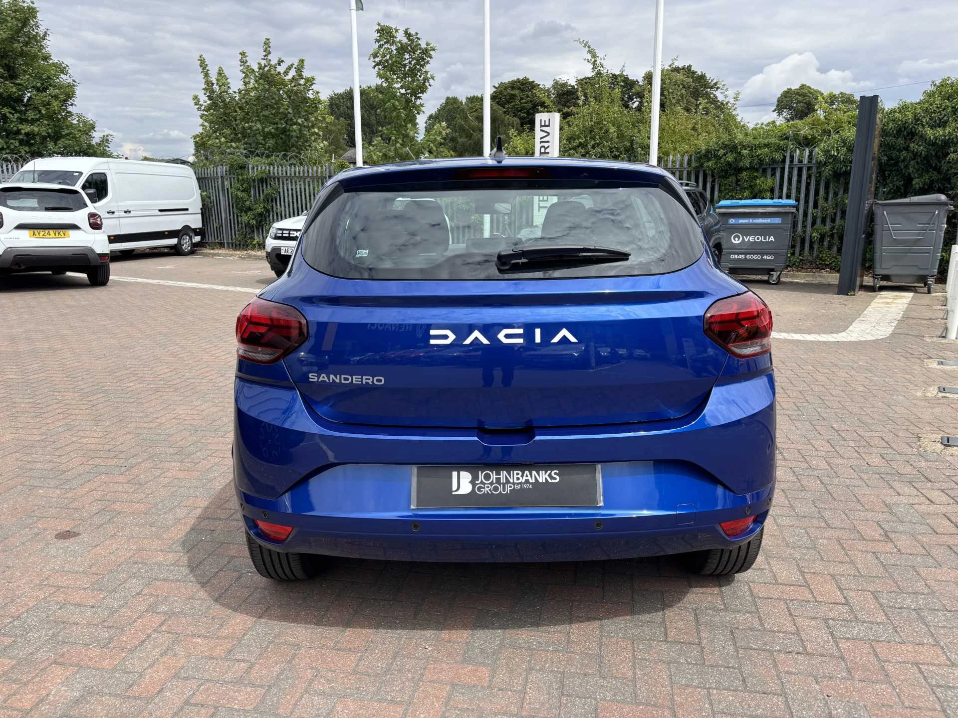 Vehicle image 3