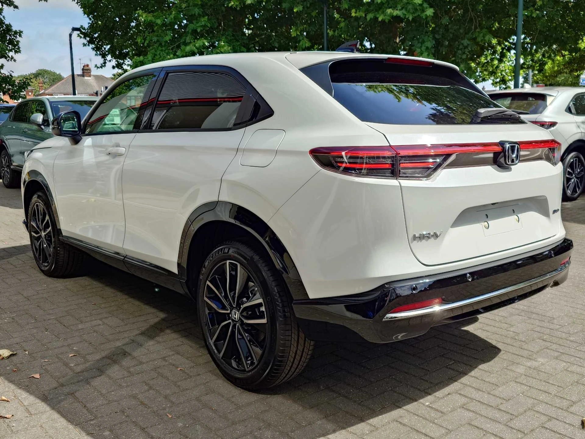 Vehicle image 3