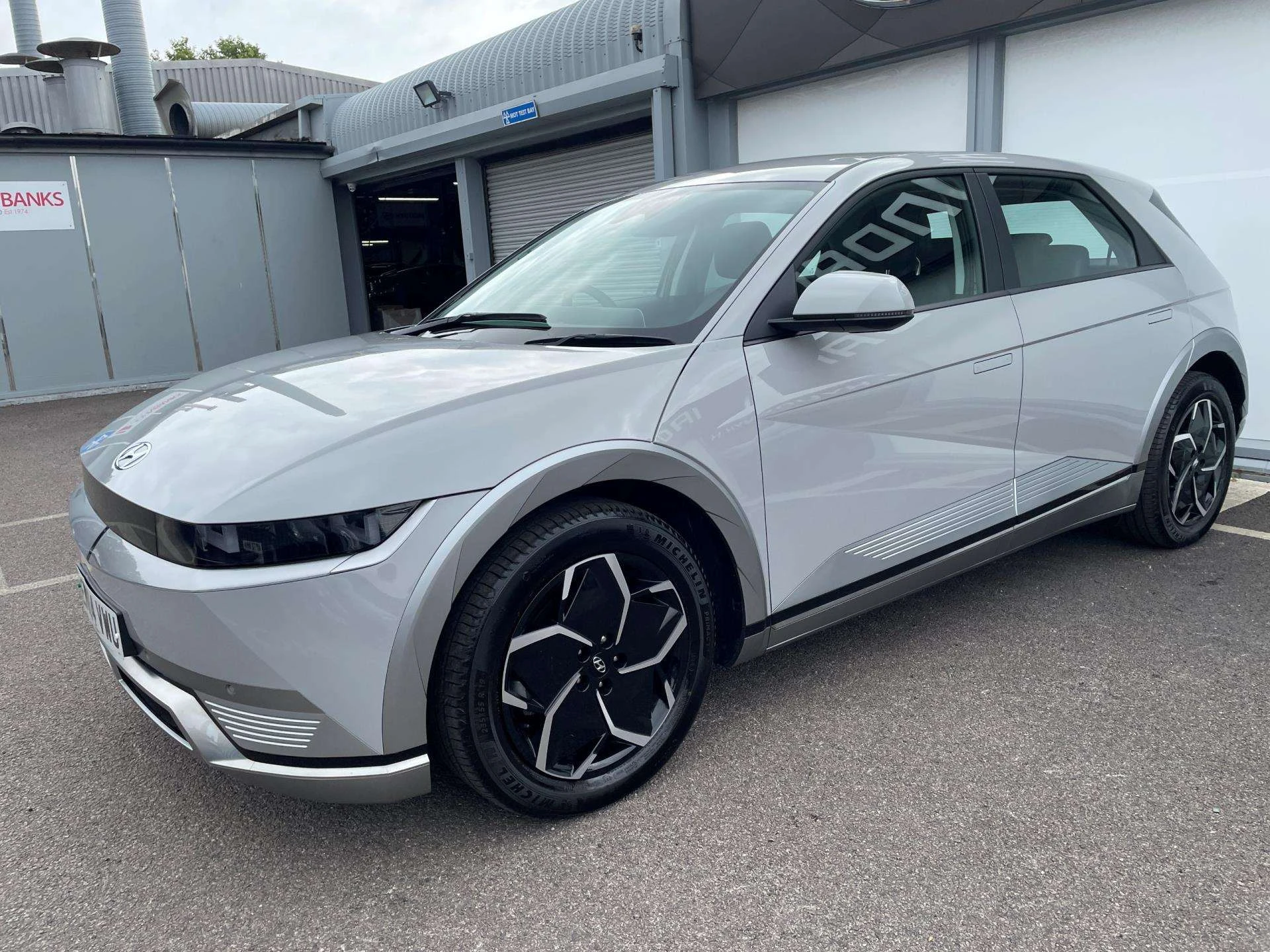 Vehicle image 6