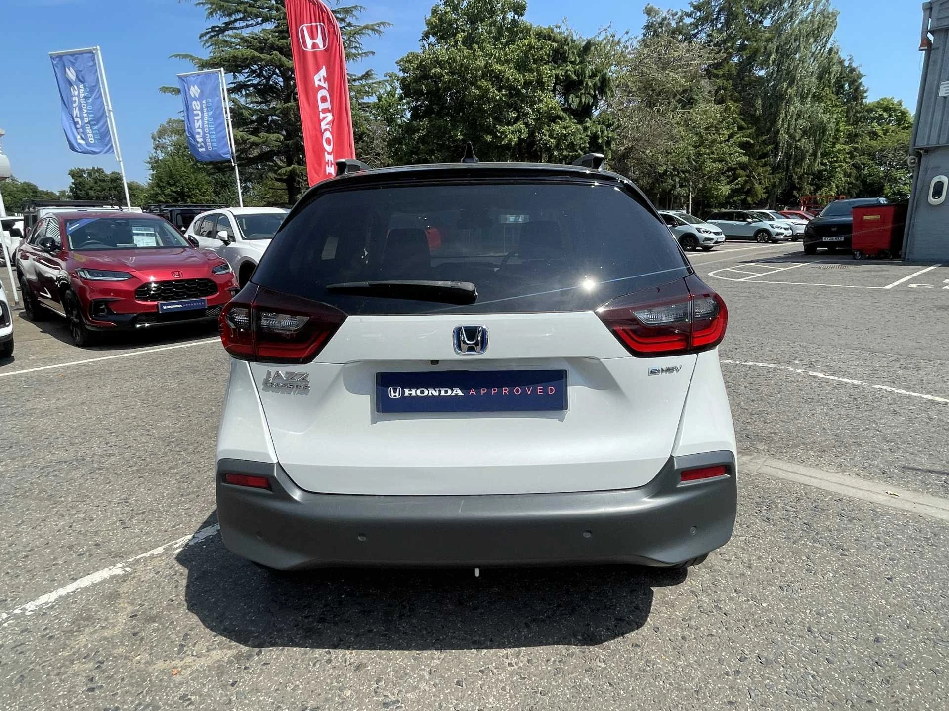 Vehicle image 7