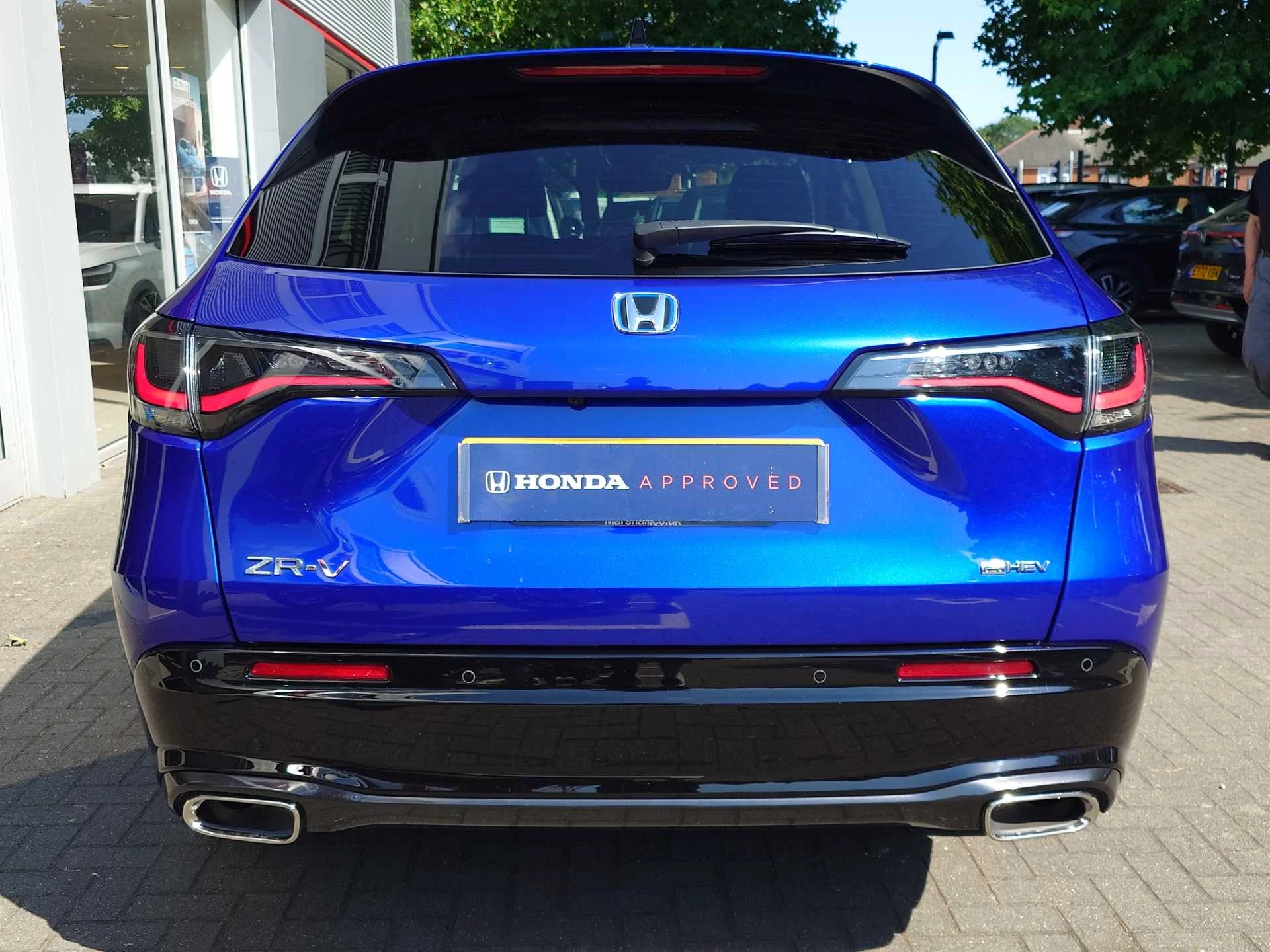 Vehicle image 7