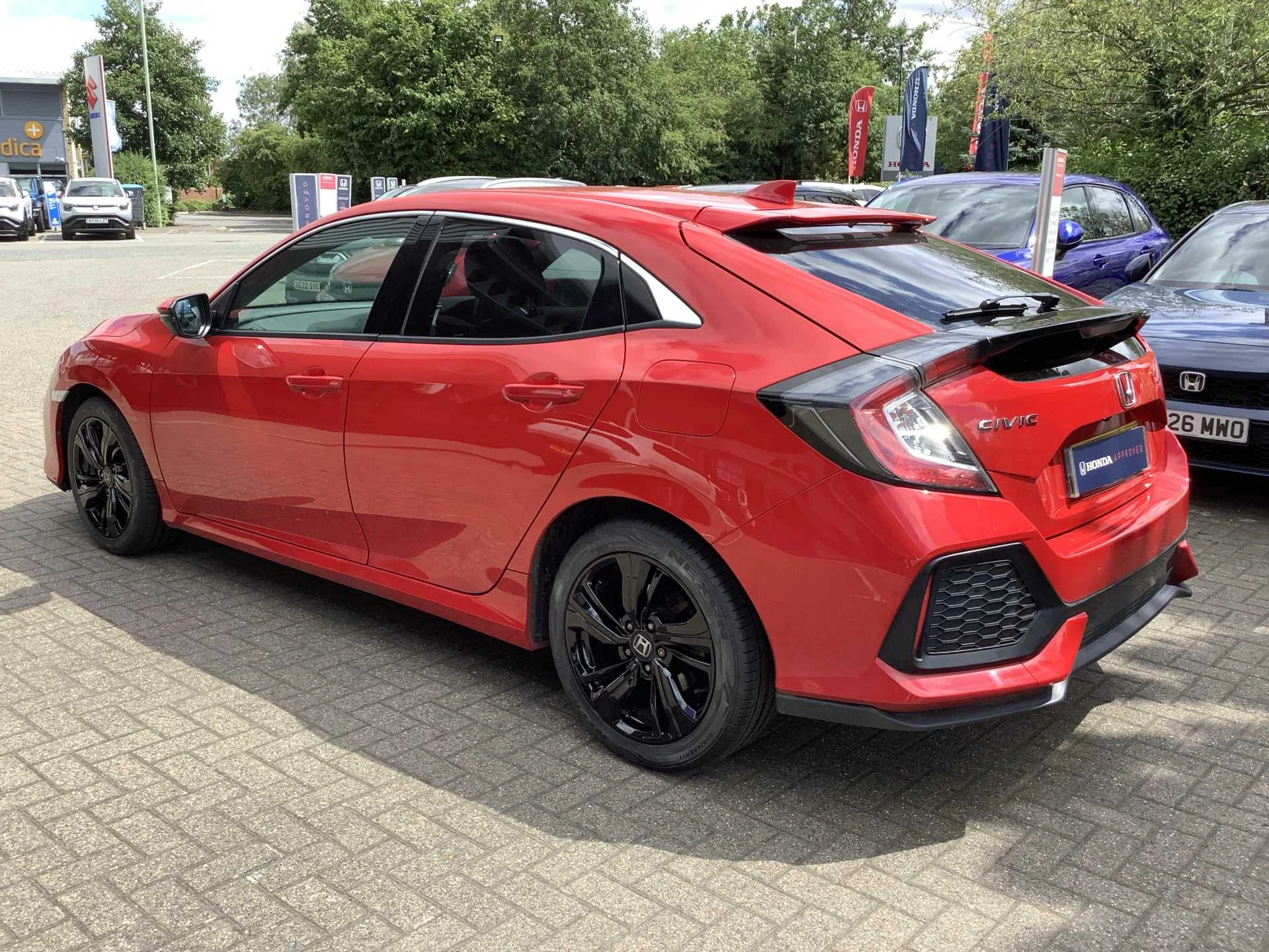 Vehicle image 5