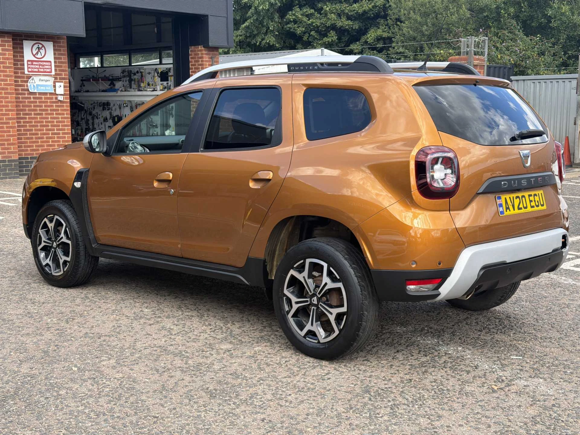 Vehicle image 3