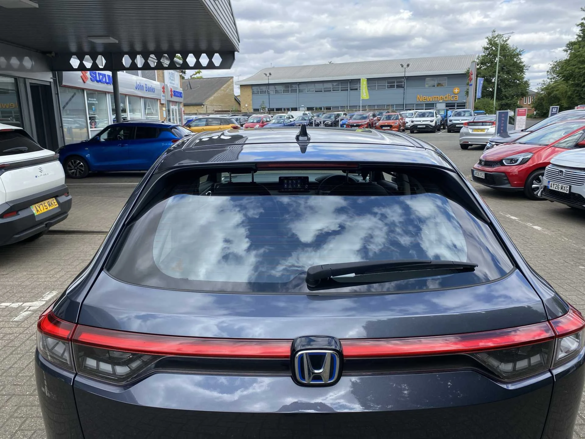 Vehicle image 6
