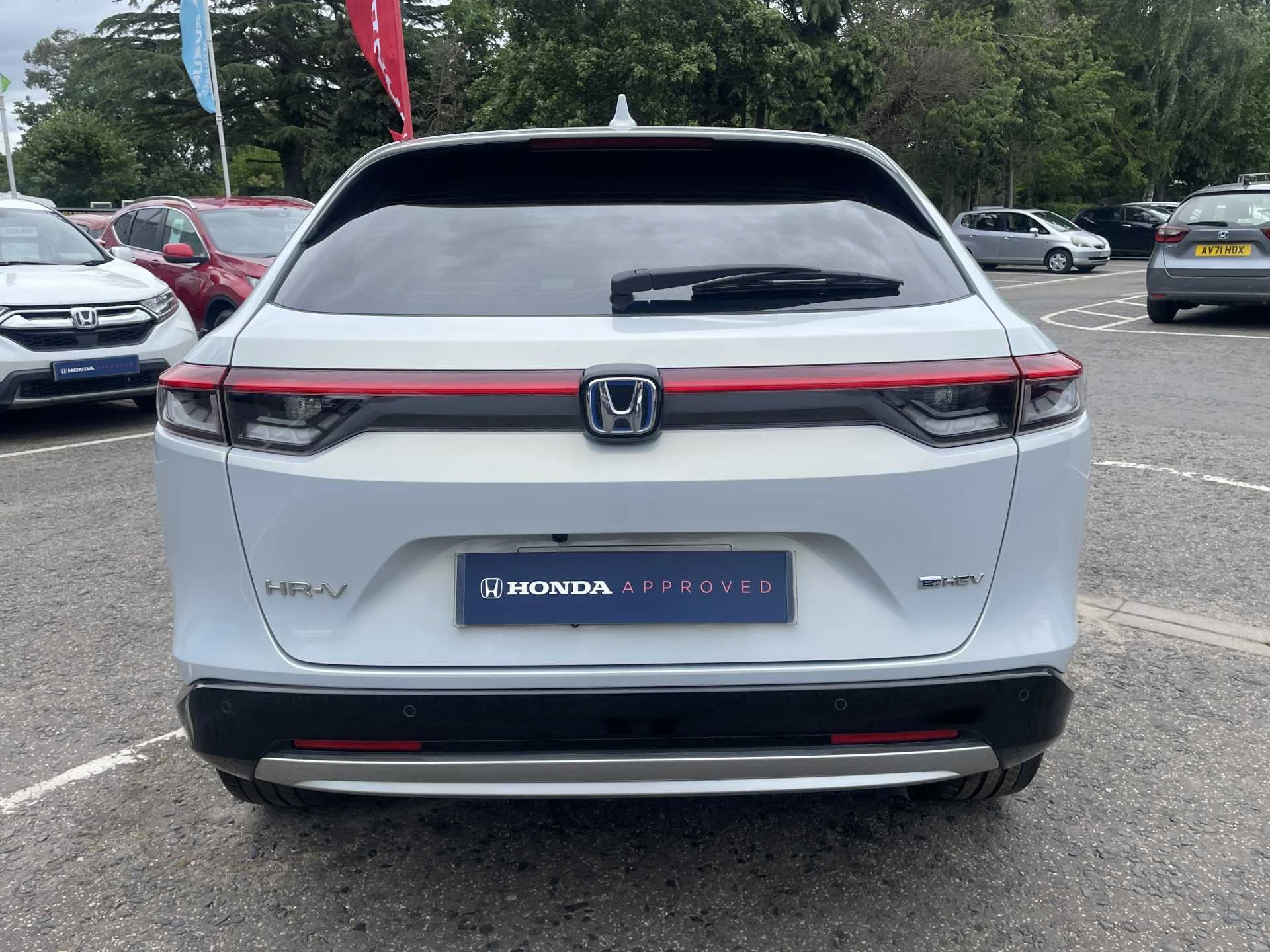 Vehicle image 7