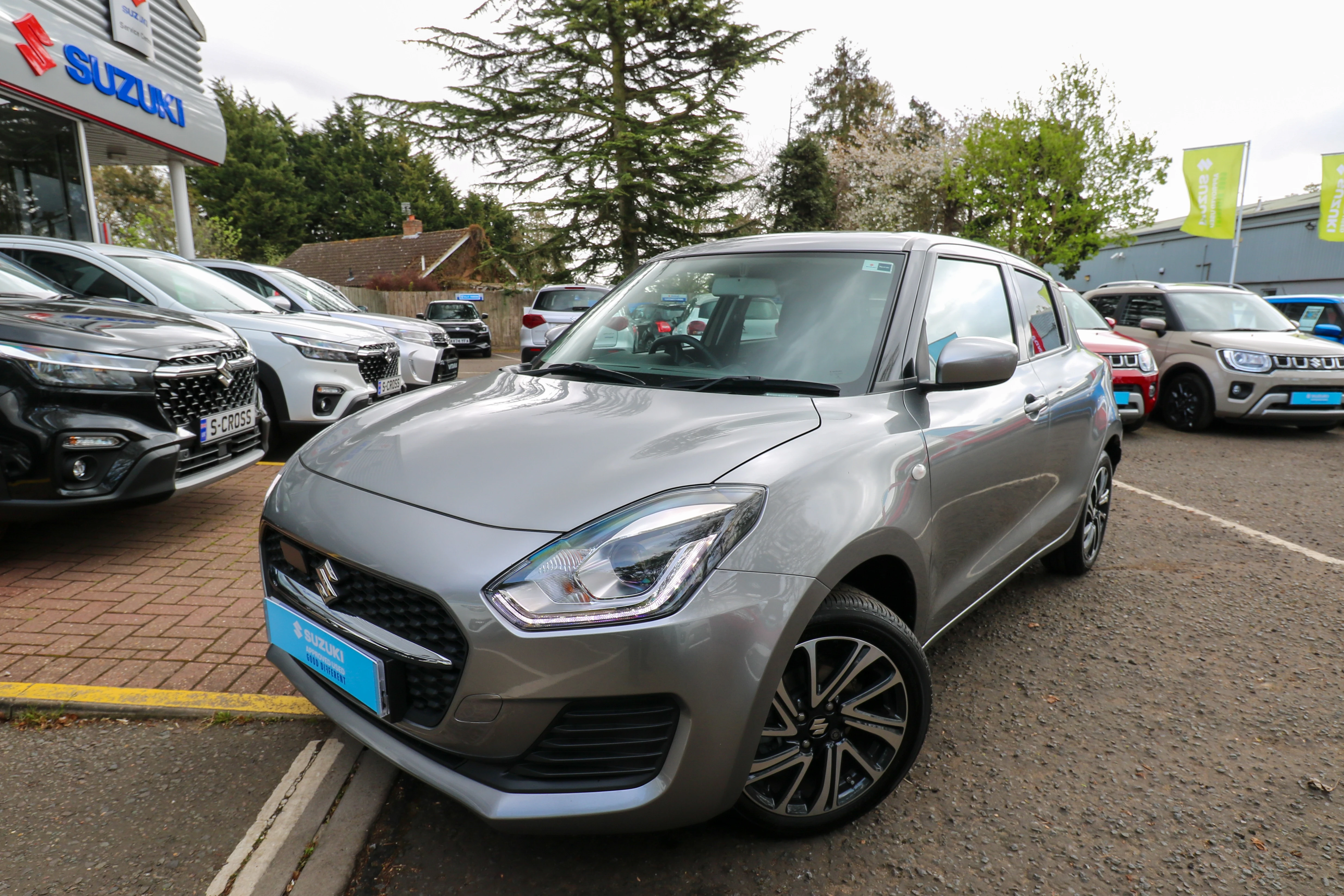 Vehicle image 7