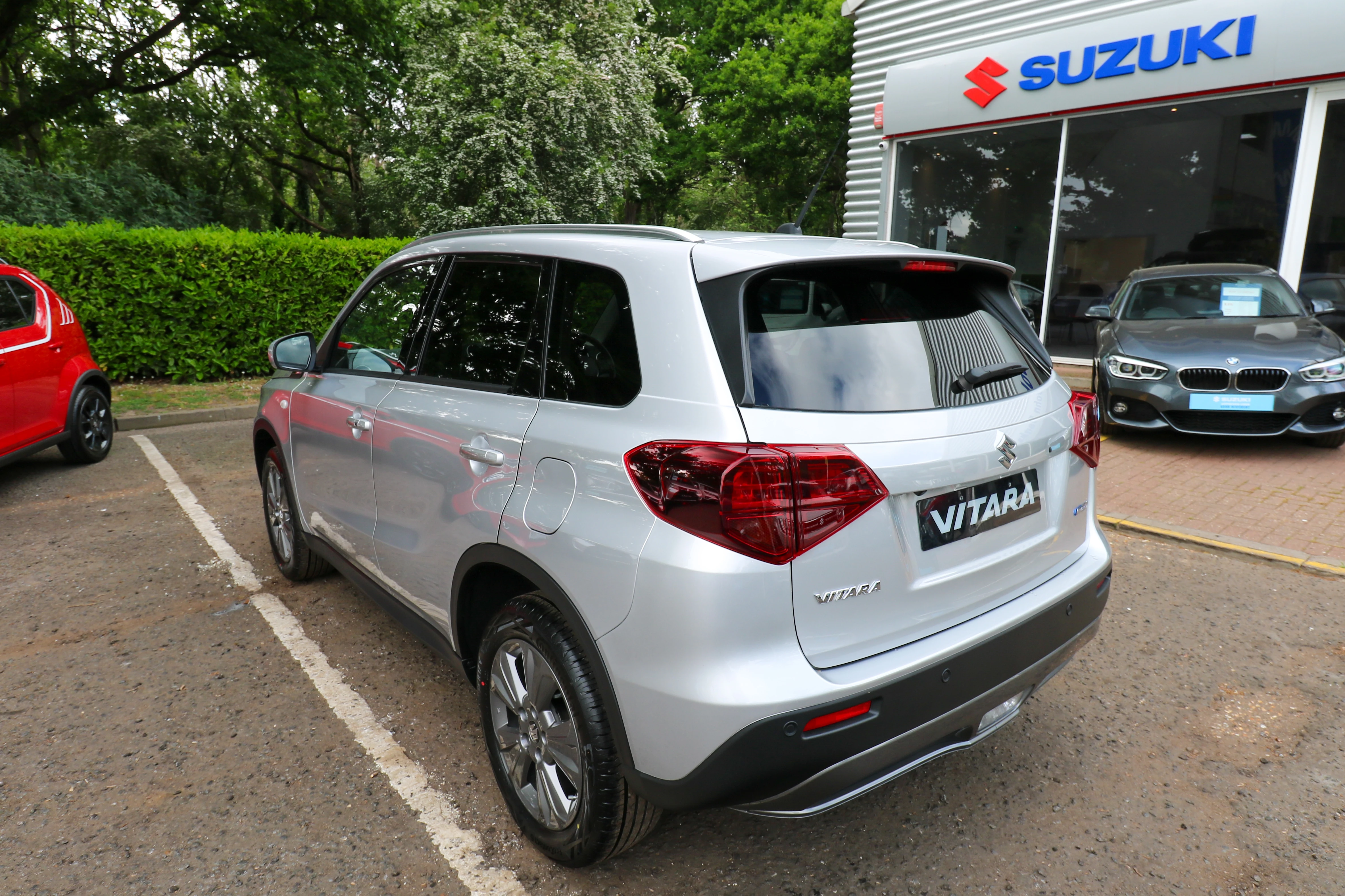 Vehicle image 7