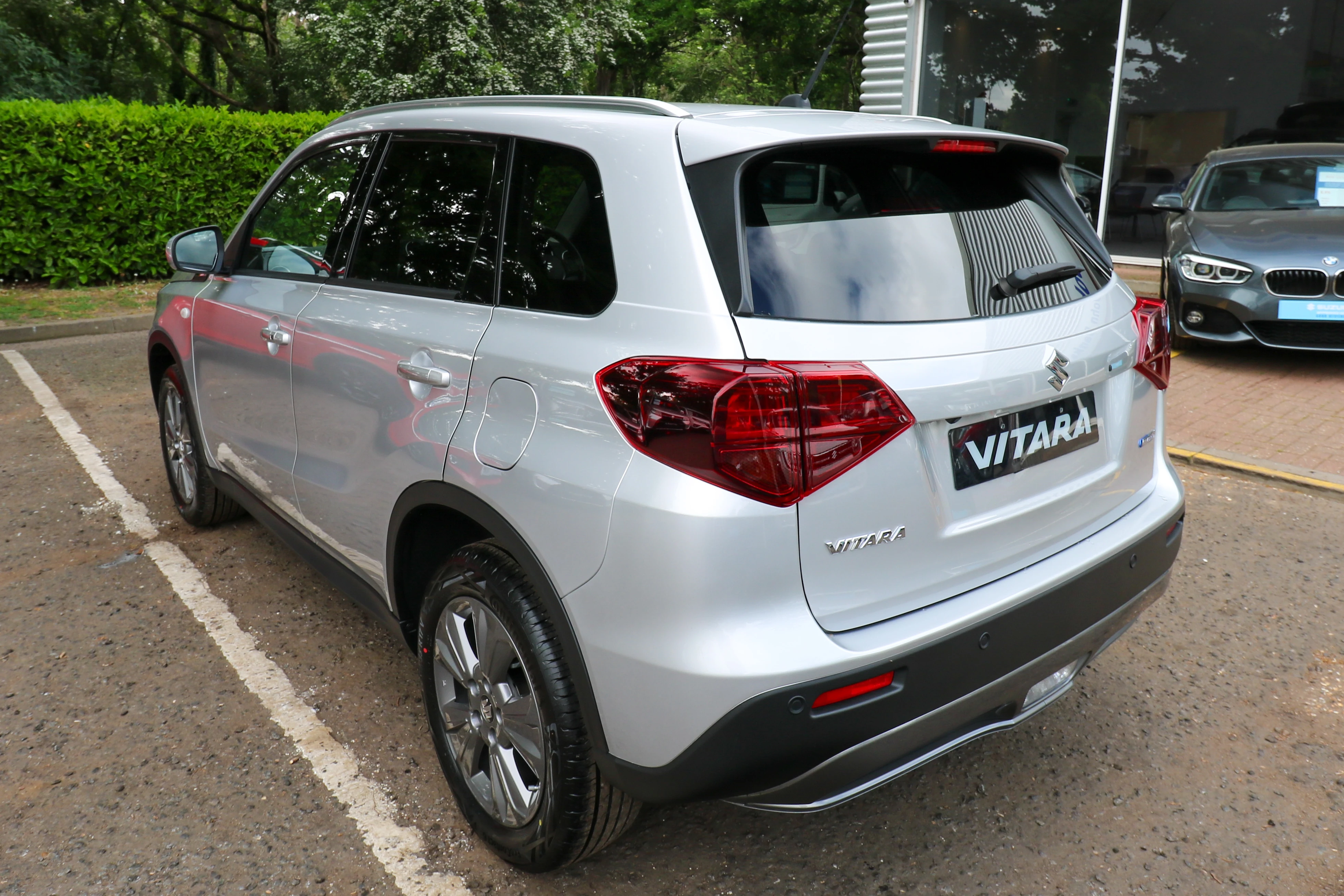 Vehicle image 7