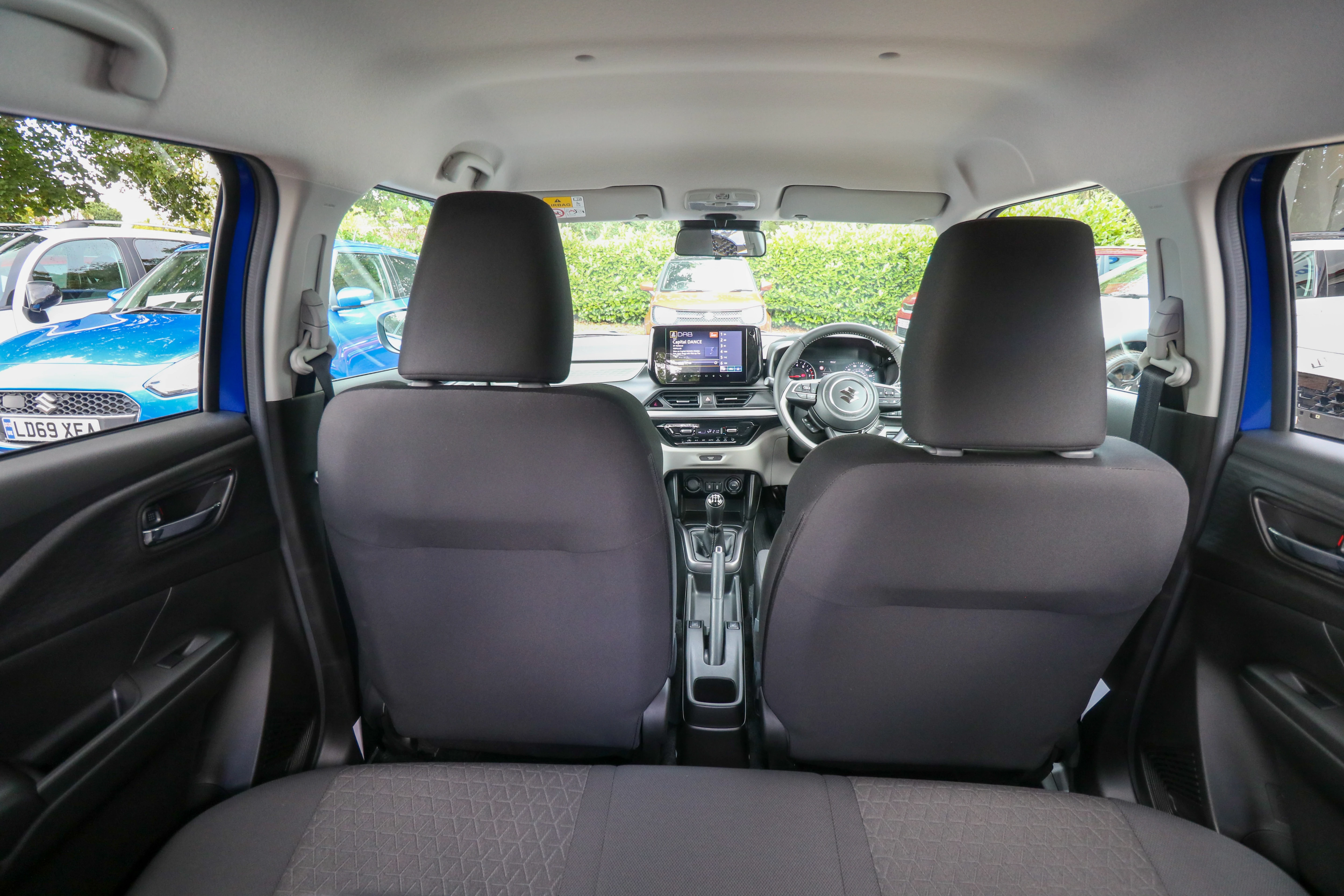 Vehicle image 6