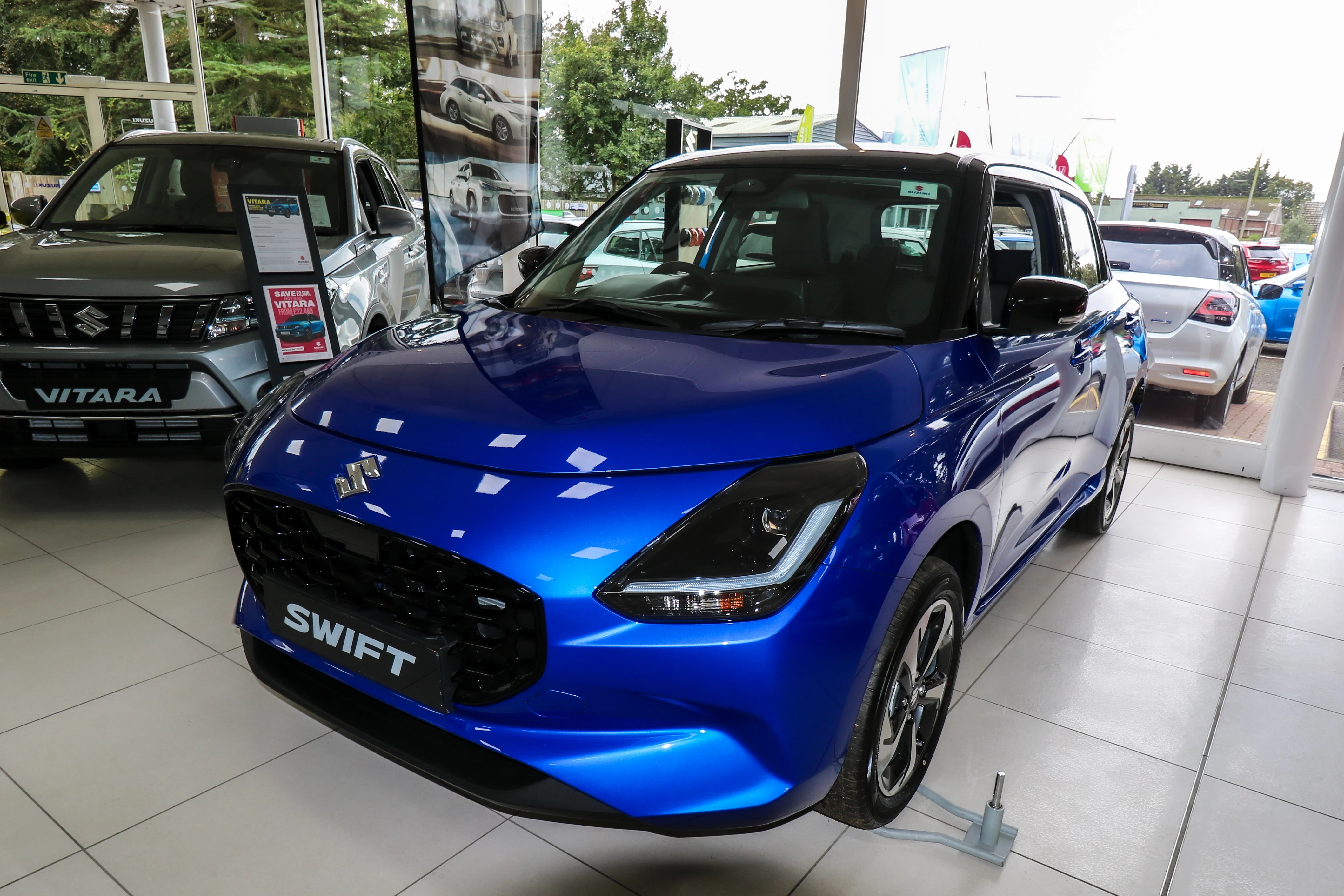 Vehicle image 3