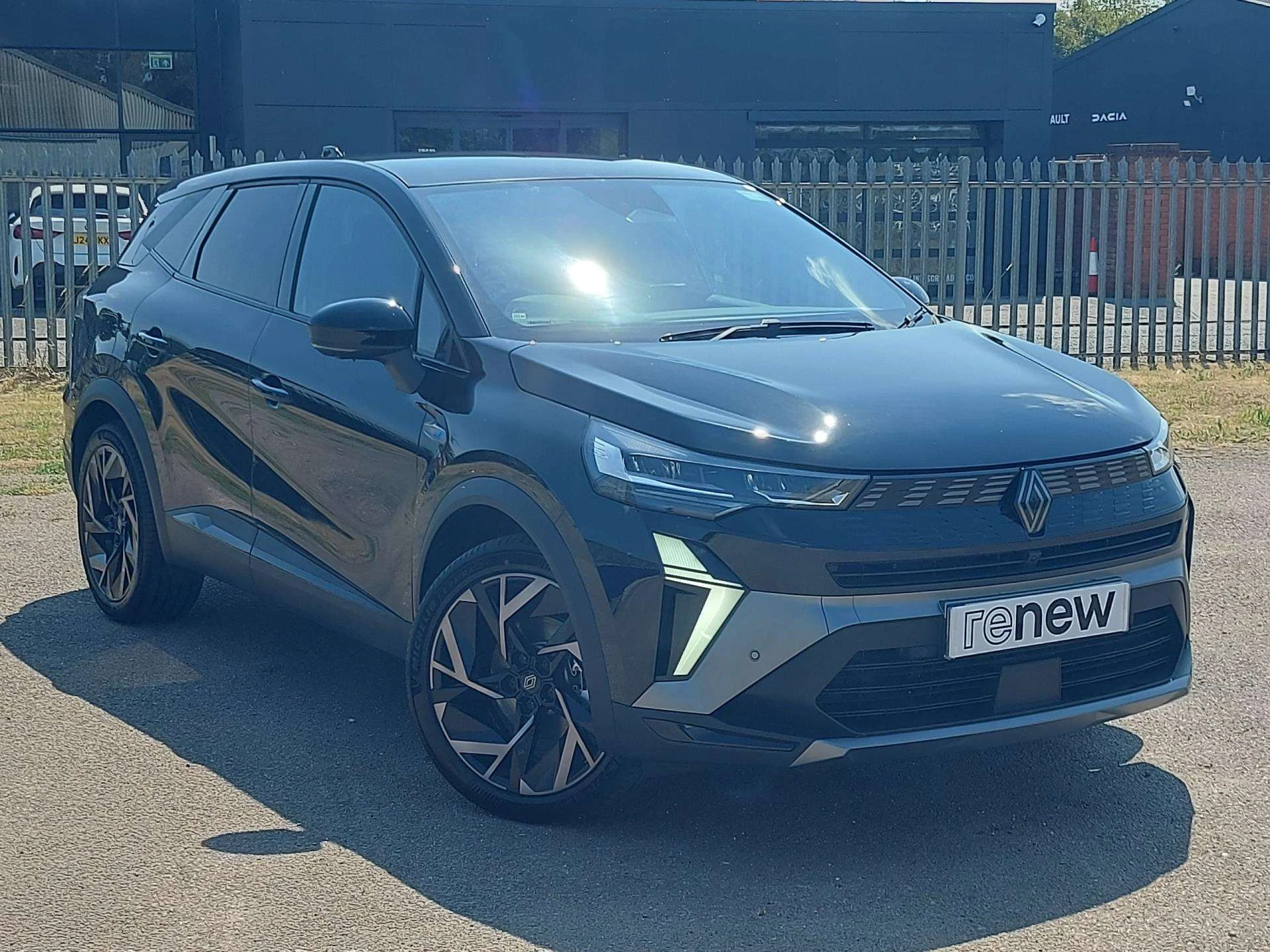 Vehicle image 3