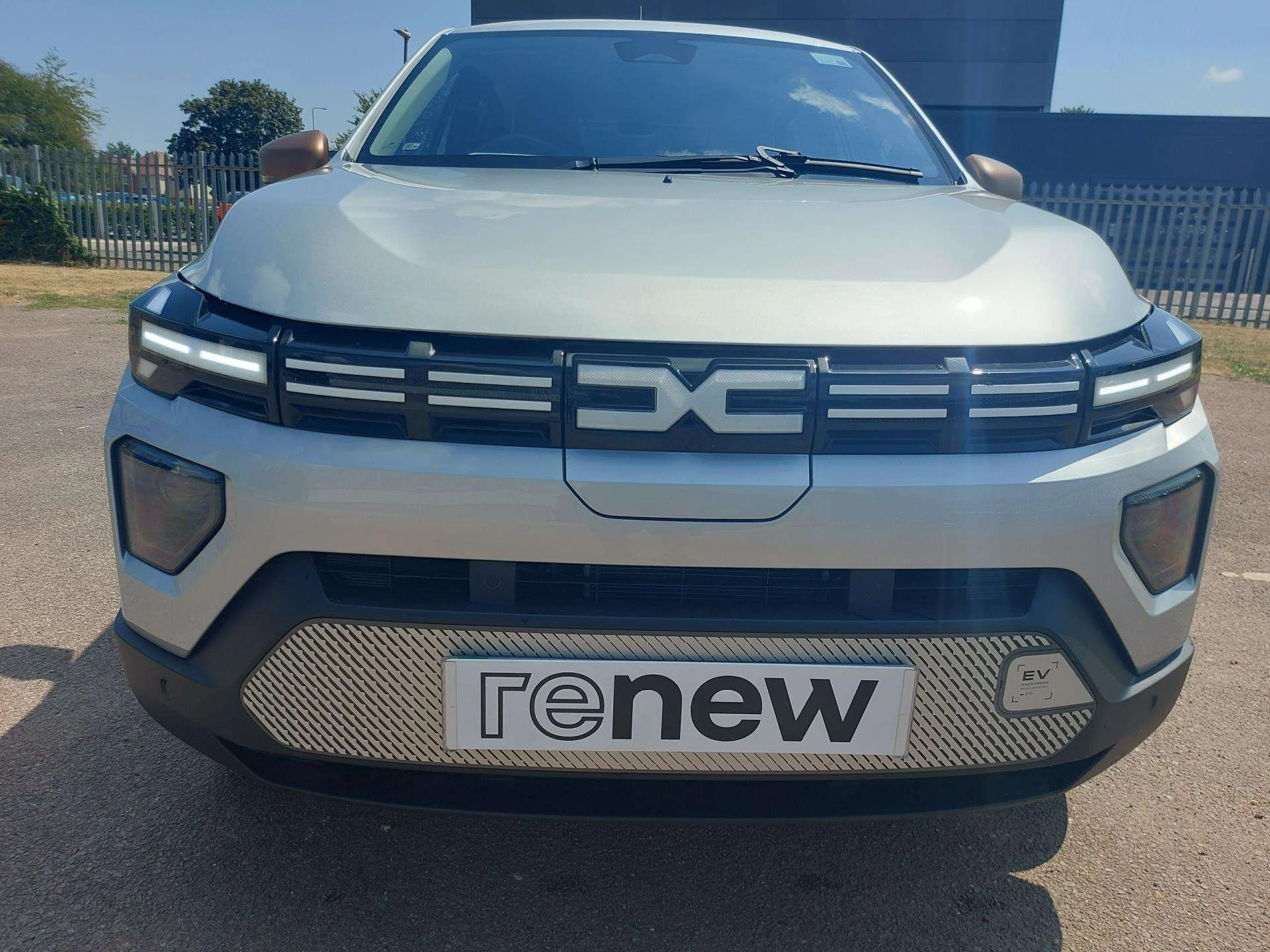 Vehicle image 6