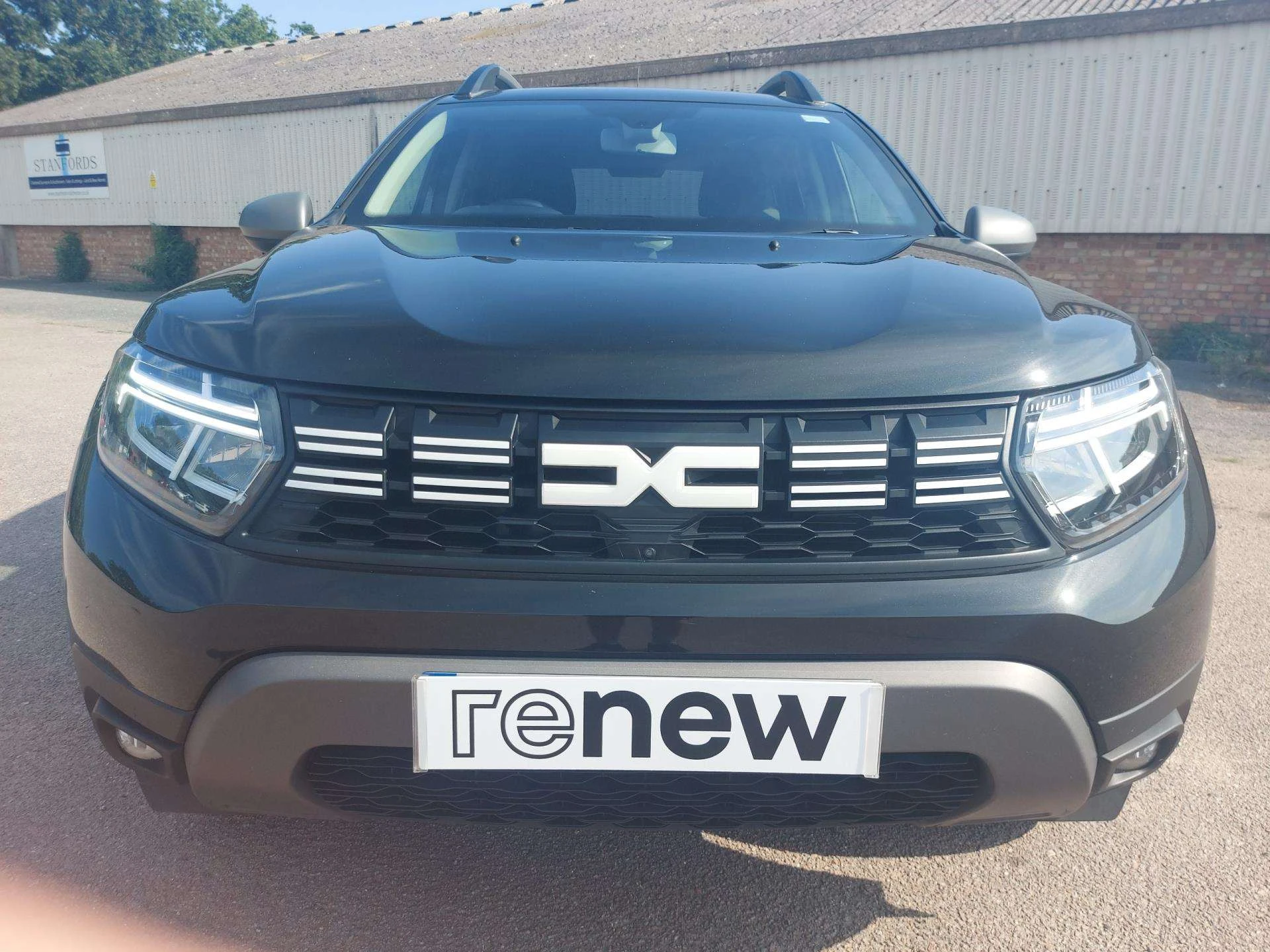 Vehicle image 6