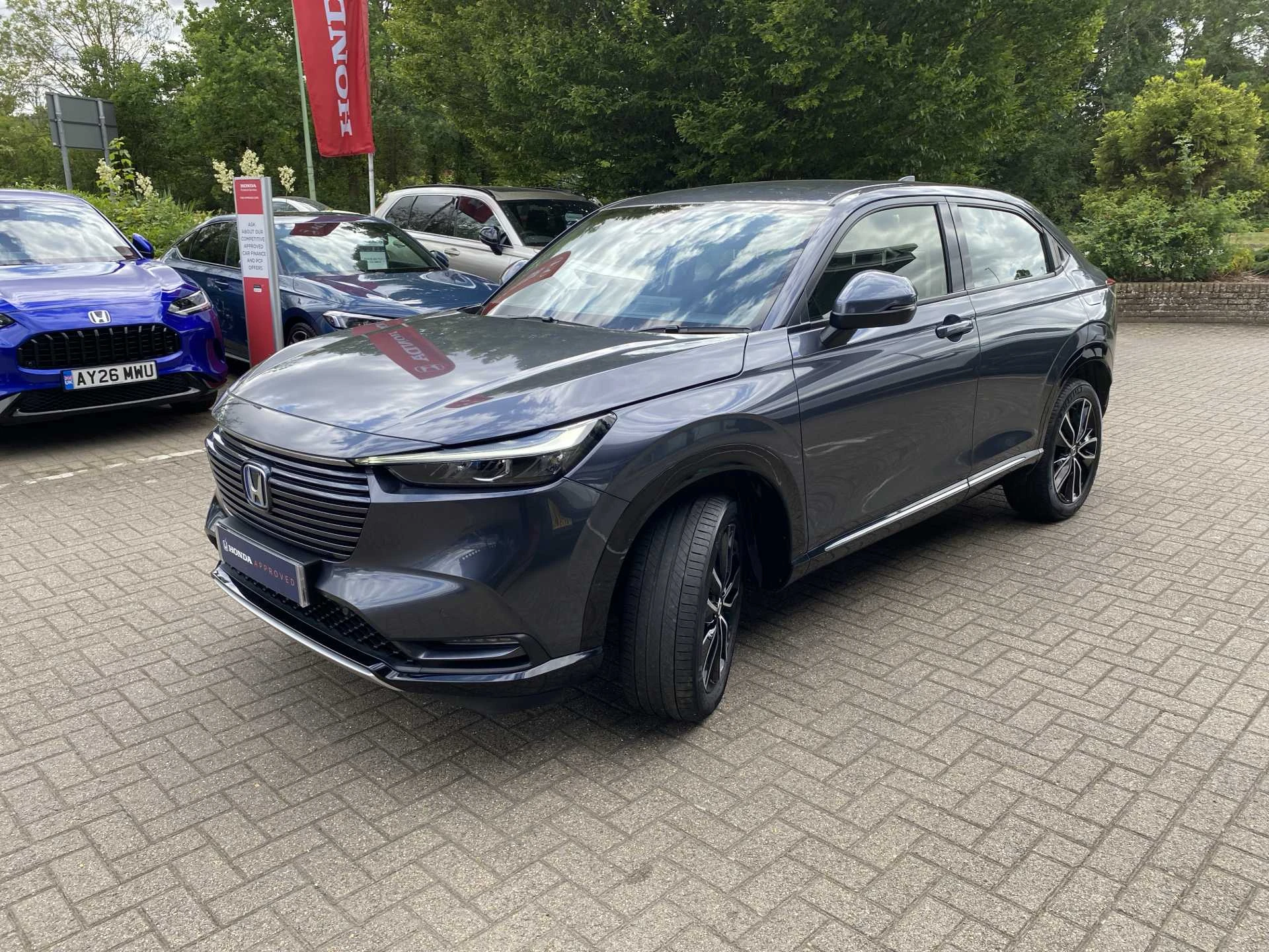 Vehicle image 3
