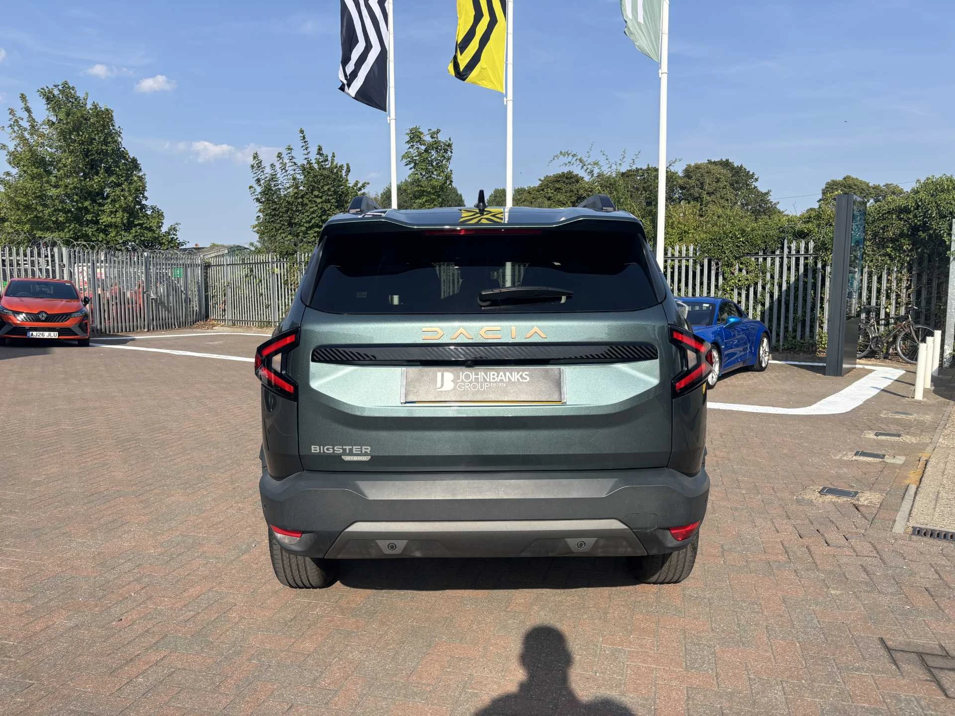 Vehicle image 3