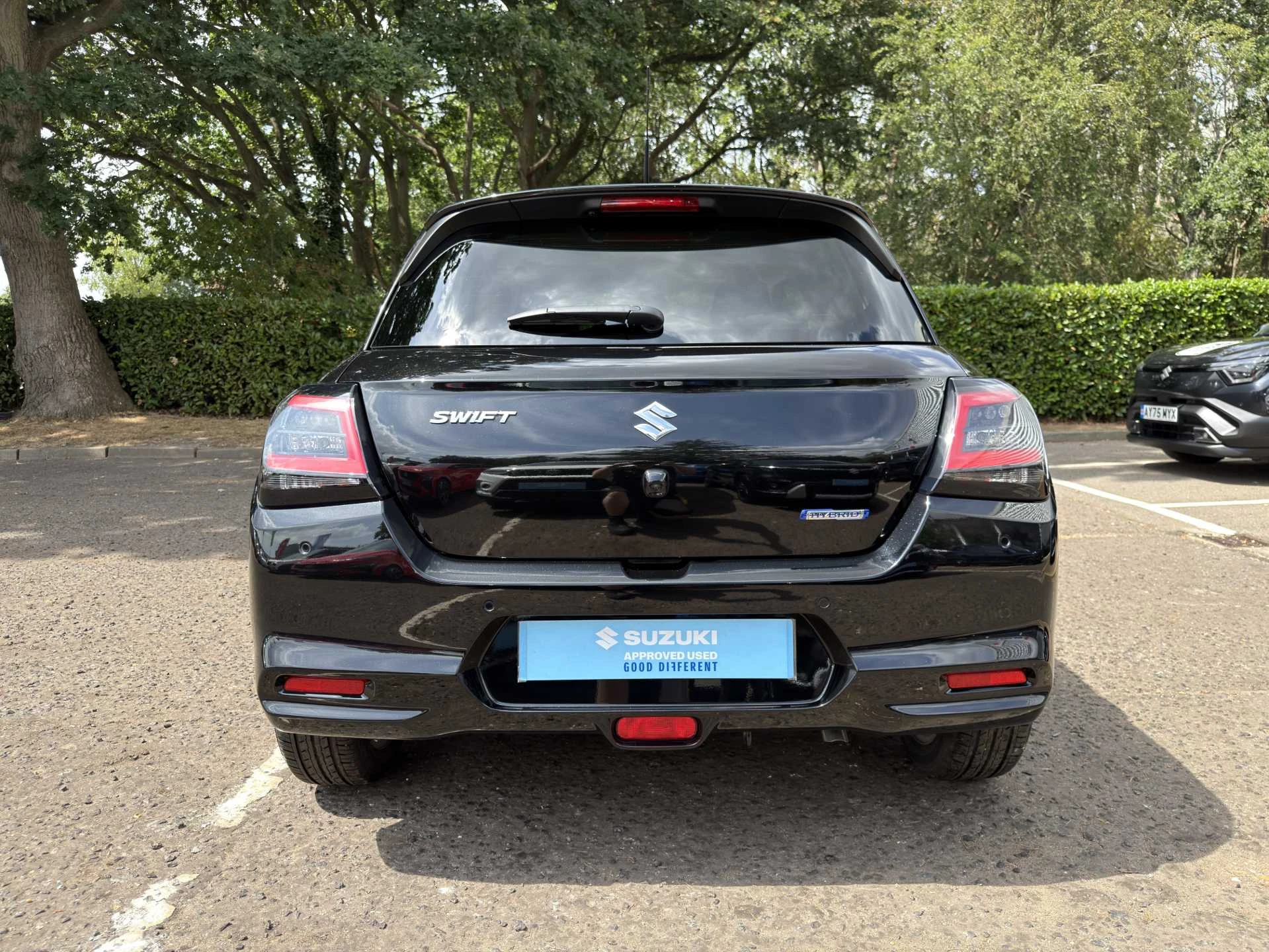 Vehicle image 7