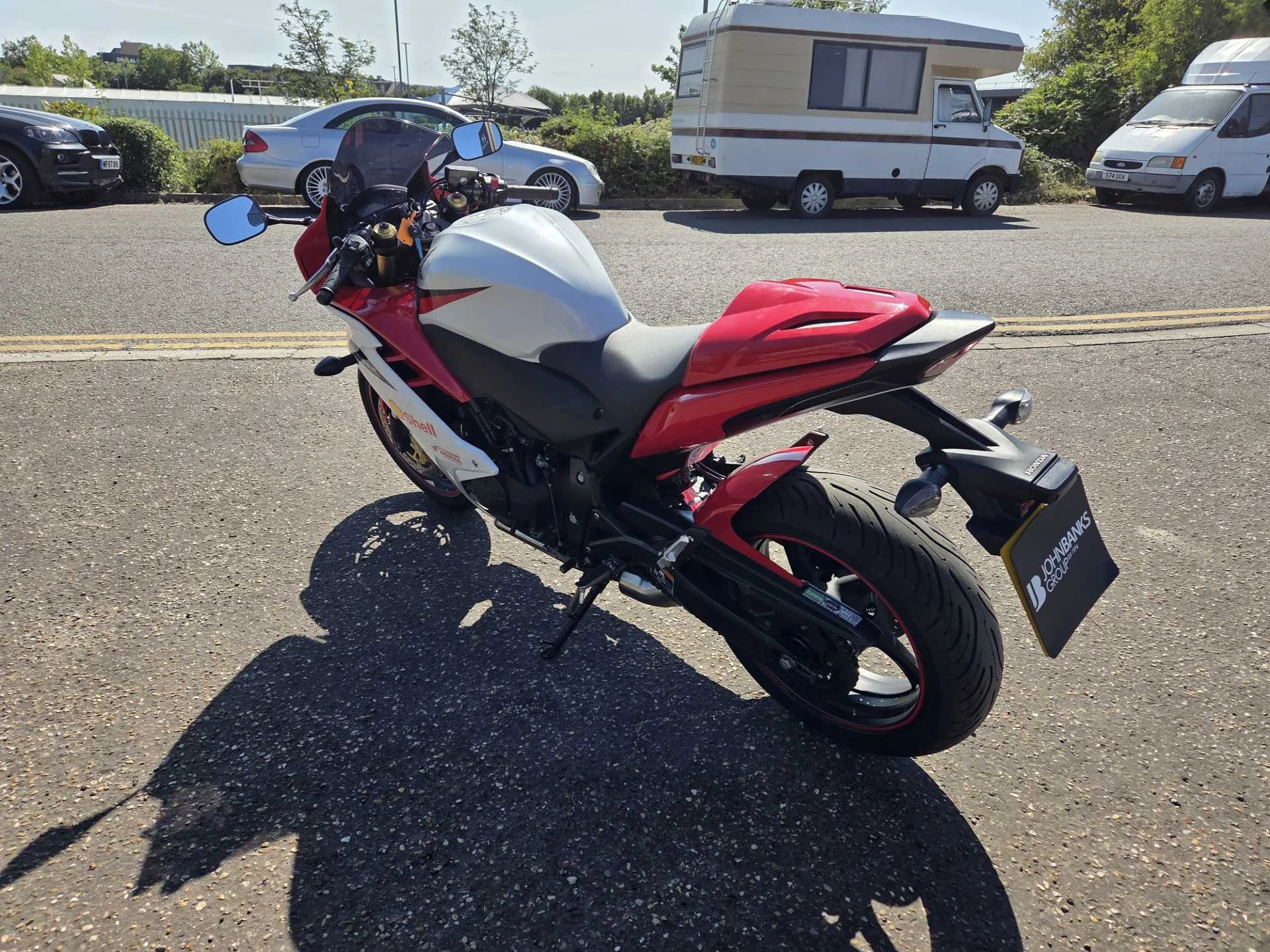 Vehicle image 5