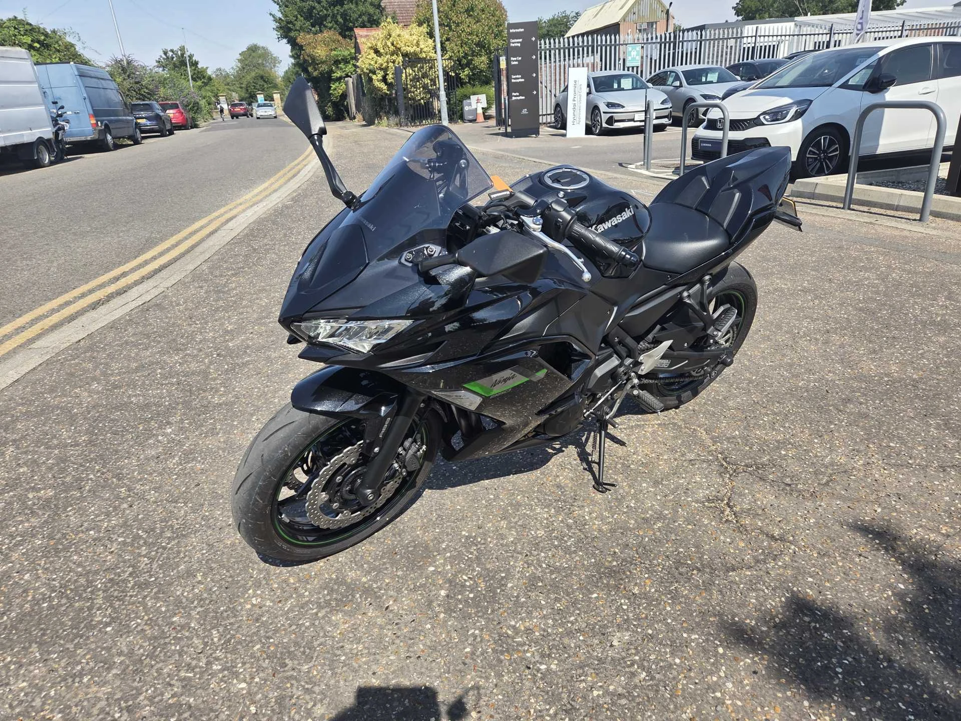 Vehicle image 7