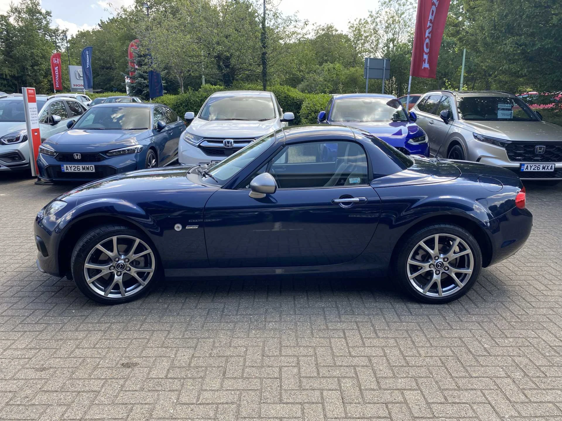 Vehicle image 4